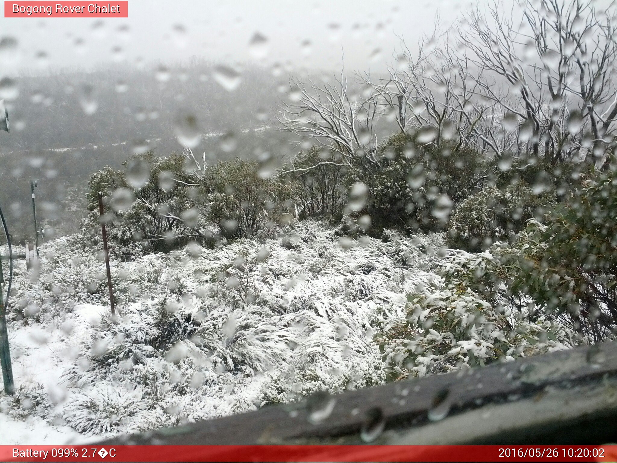 Bogong Web Cam 10:20am Thursday 26th of May 2016