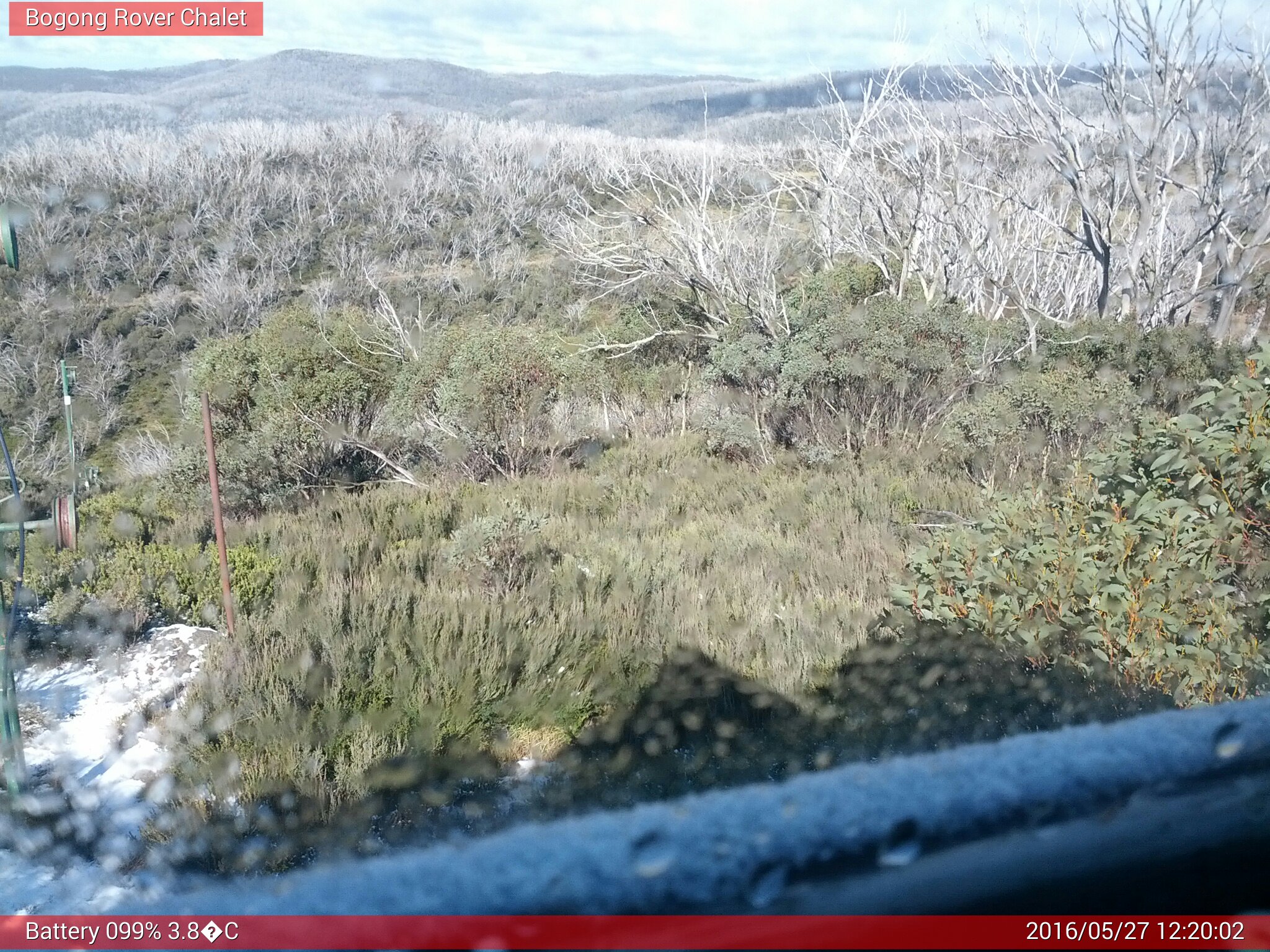 Bogong Web Cam 12:20pm Friday 27th of May 2016