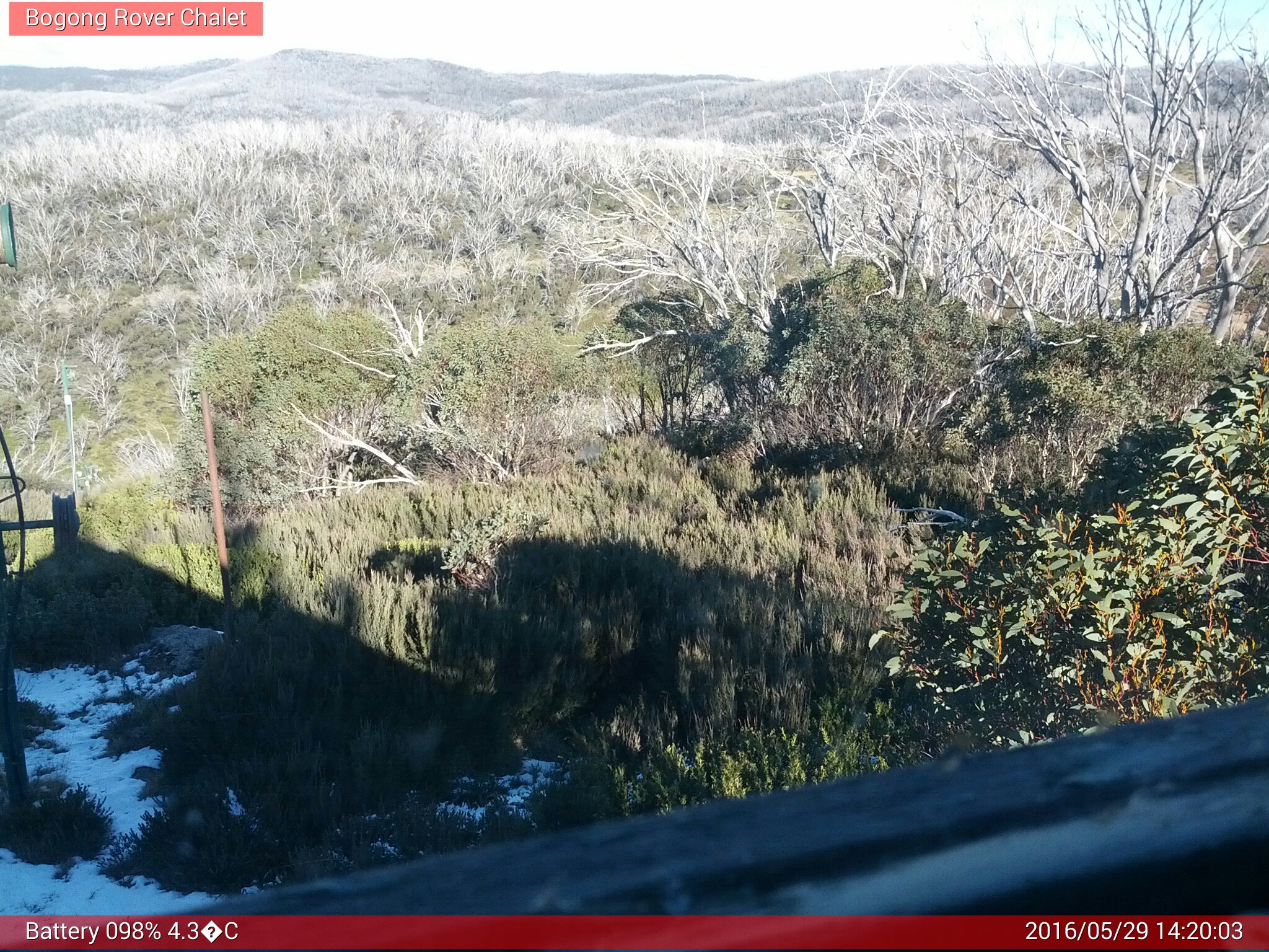 Bogong Web Cam 2:20pm Sunday 29th of May 2016