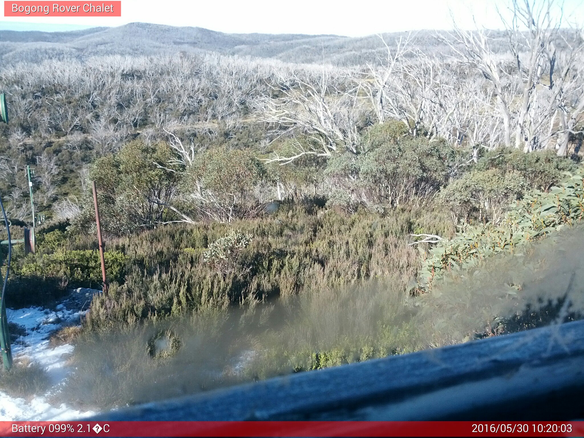 Bogong Web Cam 10:20am Monday 30th of May 2016