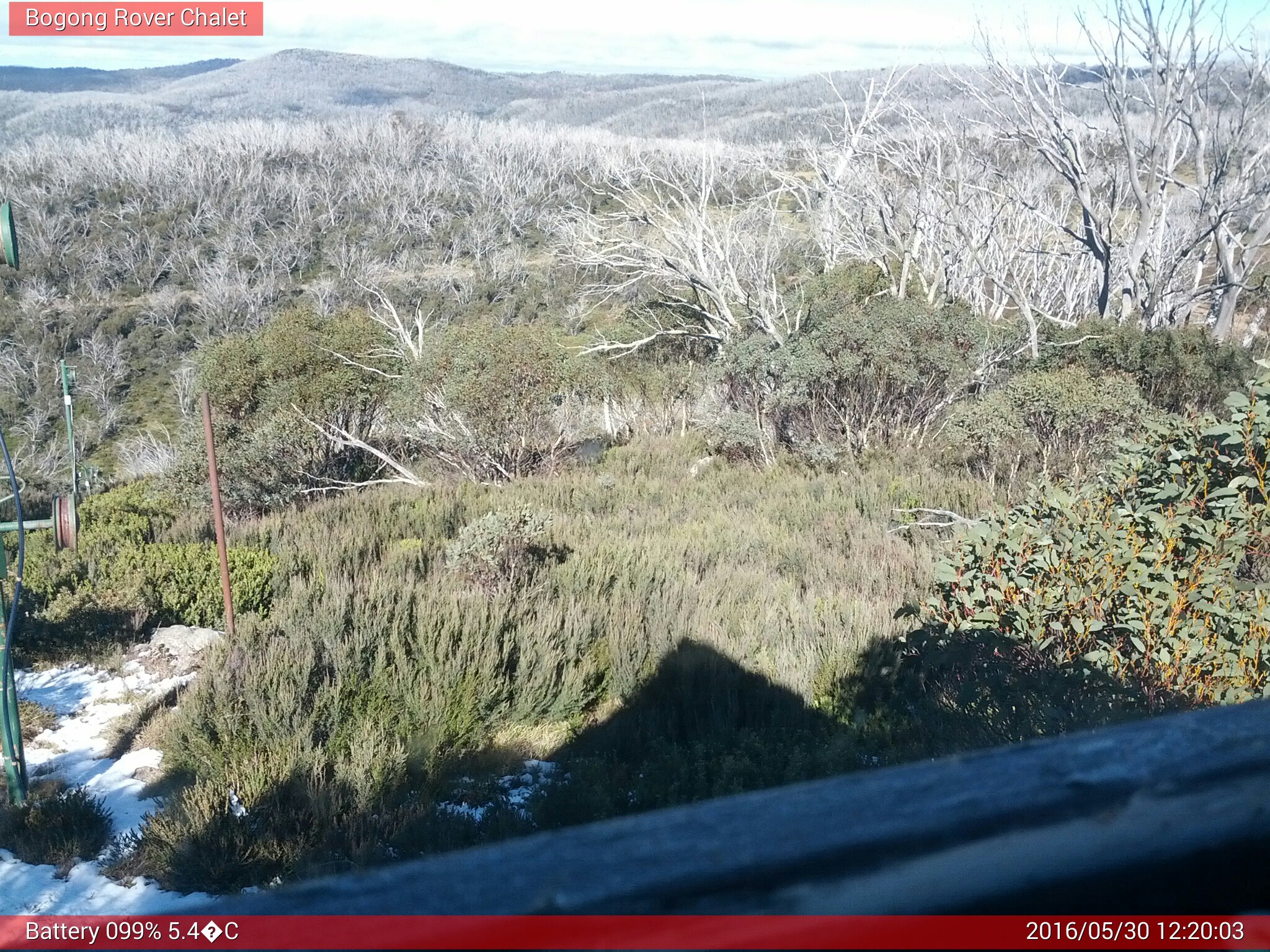 Bogong Web Cam 12:20pm Monday 30th of May 2016