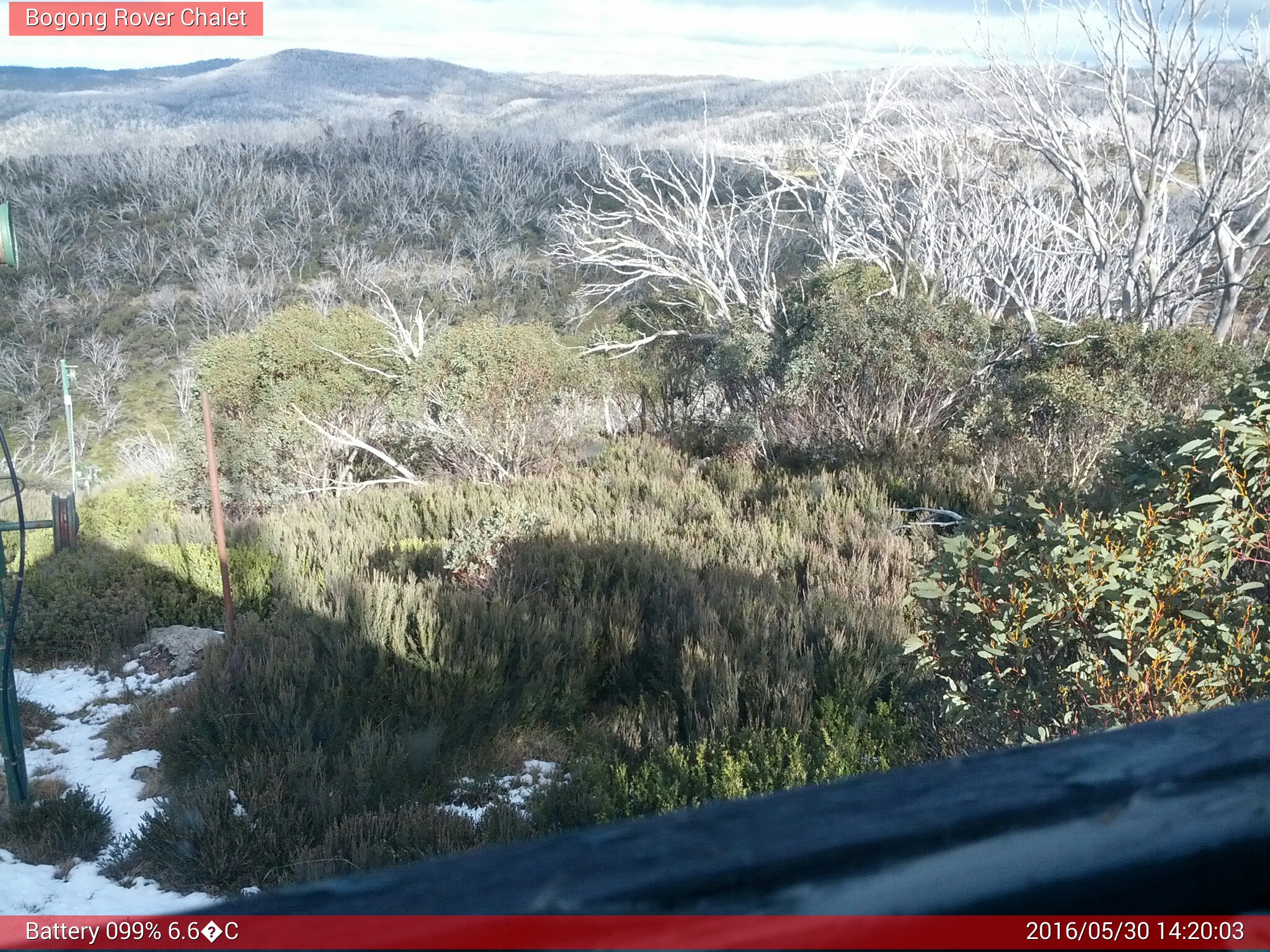 Bogong Web Cam 2:20pm Monday 30th of May 2016