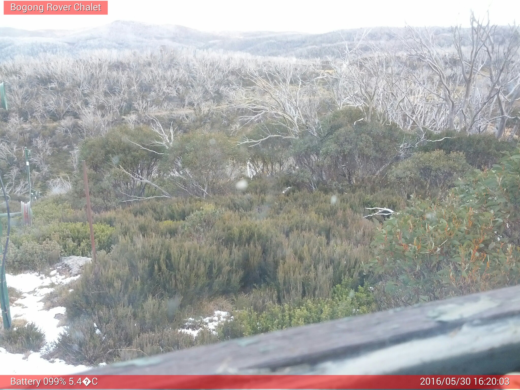 Bogong Web Cam 4:20pm Monday 30th of May 2016