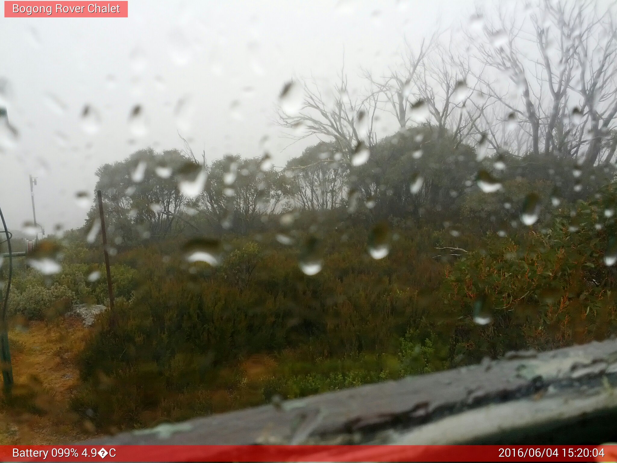 Bogong Web Cam 3:20pm Saturday 4th of June 2016