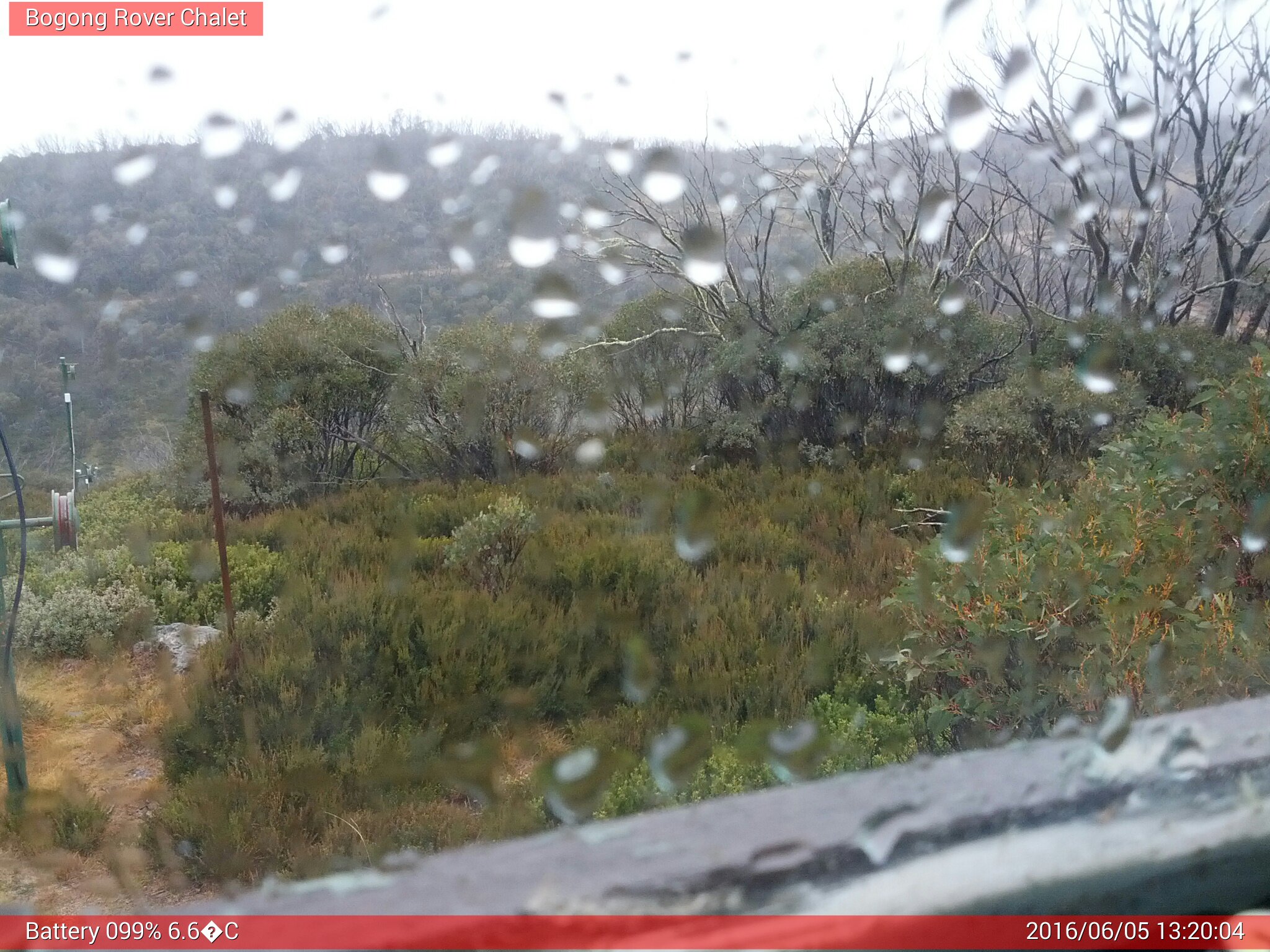 Bogong Web Cam 1:20pm Sunday 5th of June 2016