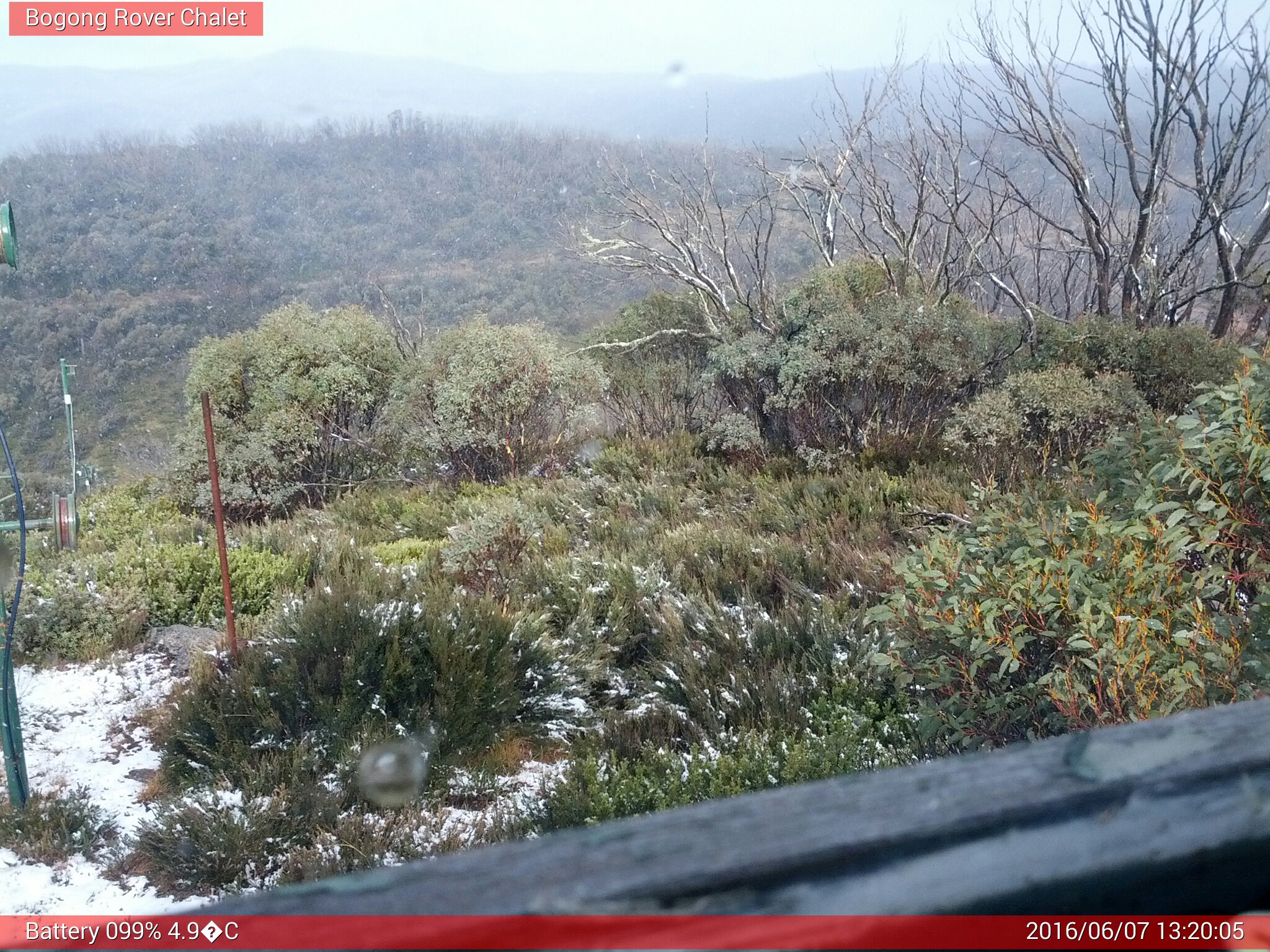 Bogong Web Cam 1:20pm Tuesday 7th of June 2016