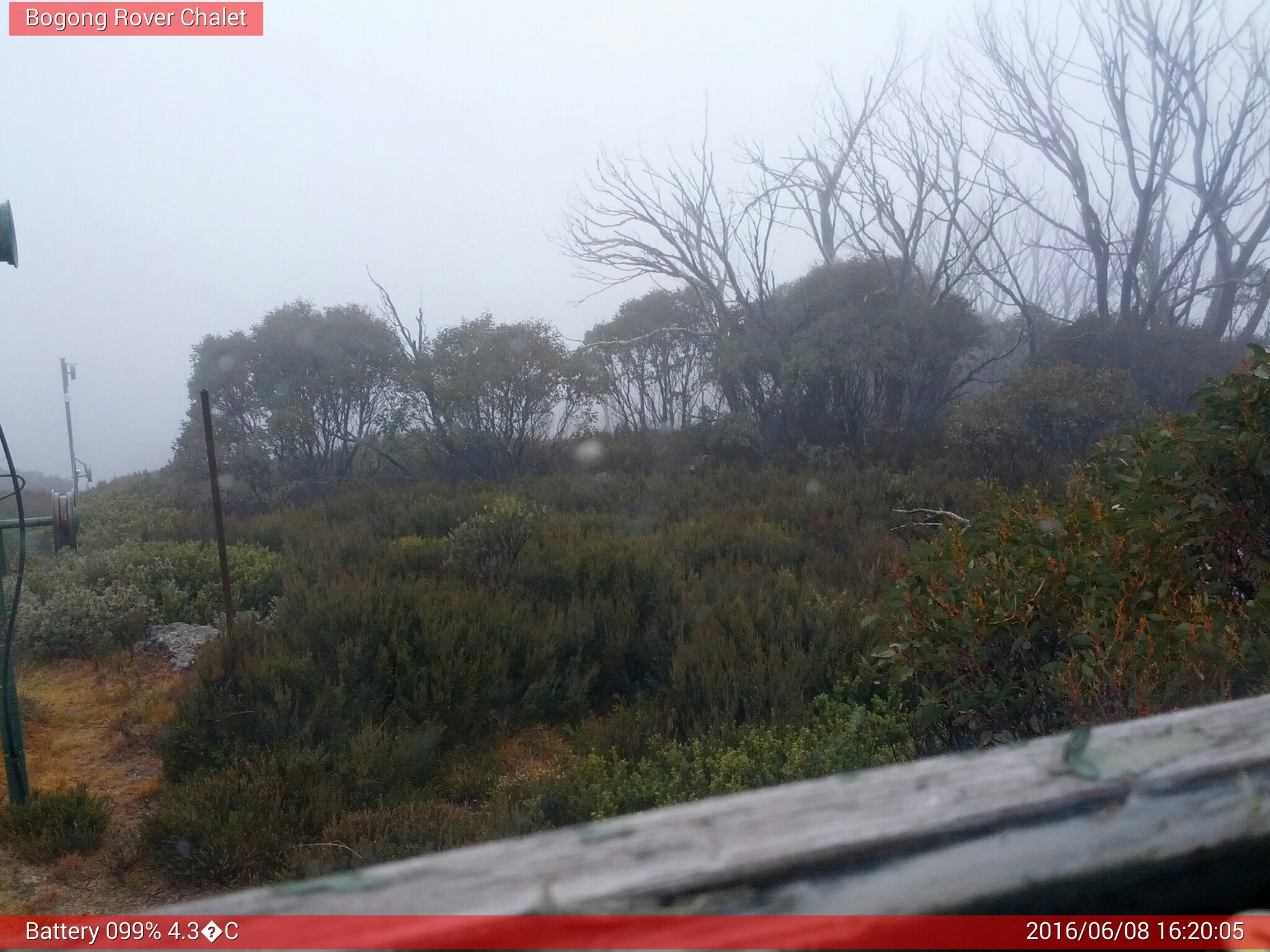 Bogong Web Cam 4:20pm Wednesday 8th of June 2016