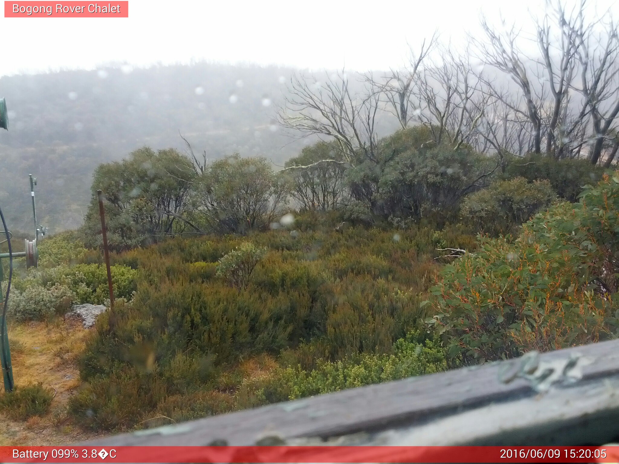 Bogong Web Cam 3:20pm Thursday 9th of June 2016