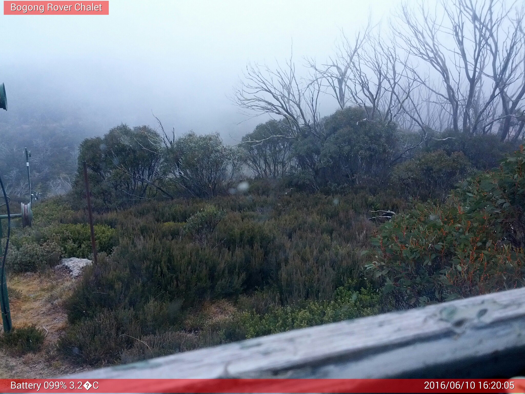 Bogong Web Cam 4:20pm Friday 10th of June 2016