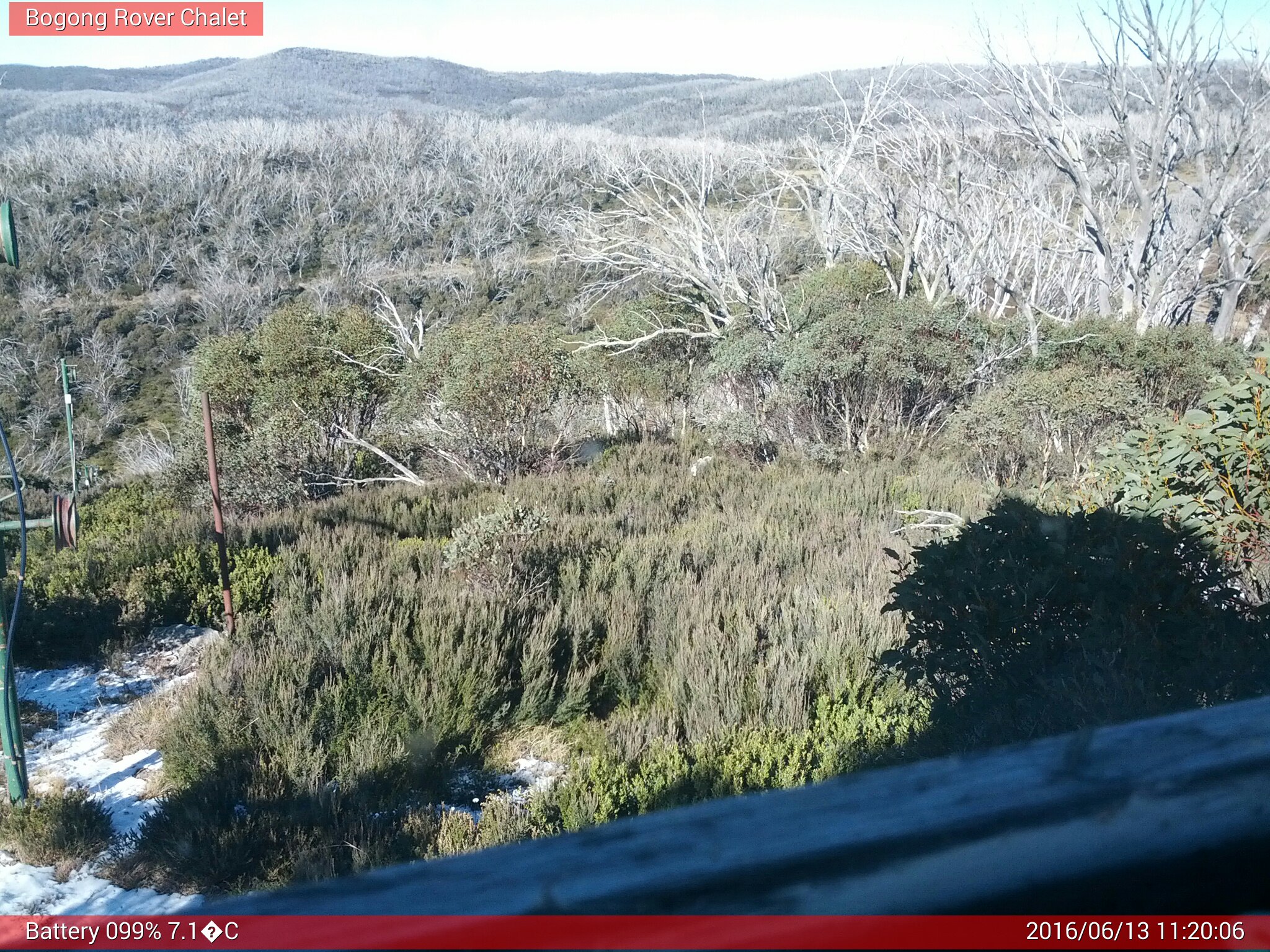 Bogong Web Cam 11:20am Monday 13th of June 2016