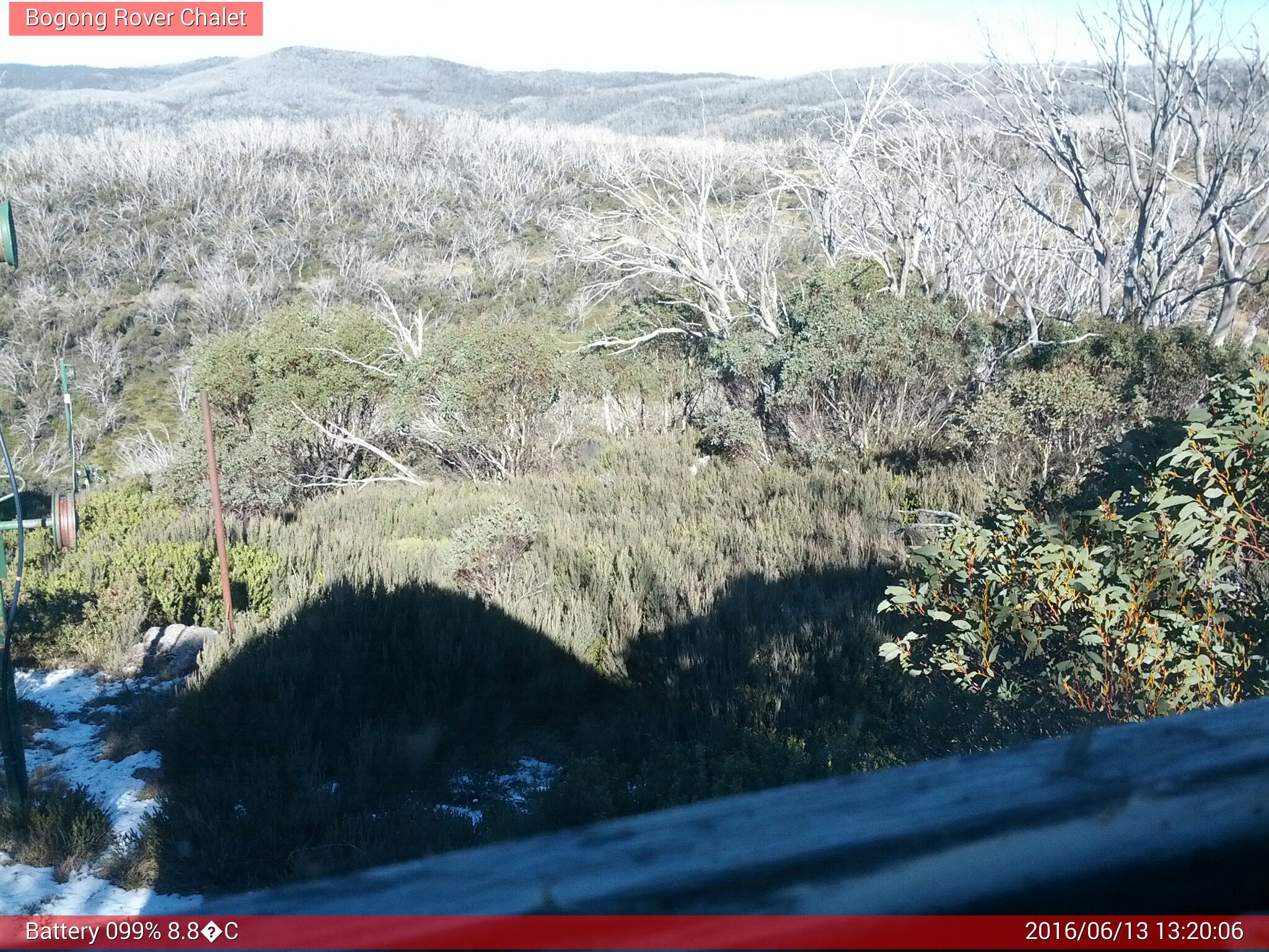 Bogong Web Cam 1:20pm Monday 13th of June 2016