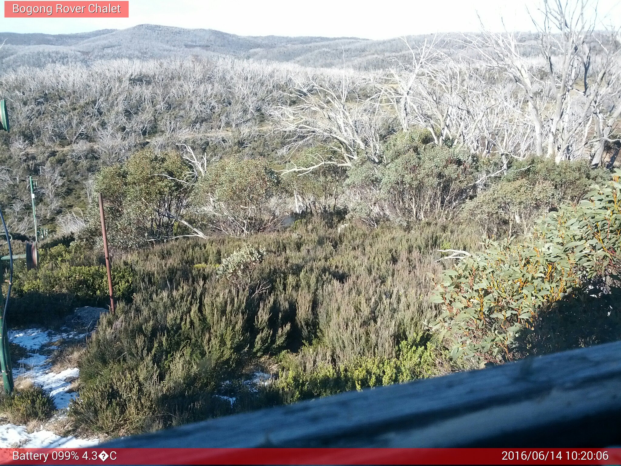 Bogong Web Cam 10:20am Tuesday 14th of June 2016