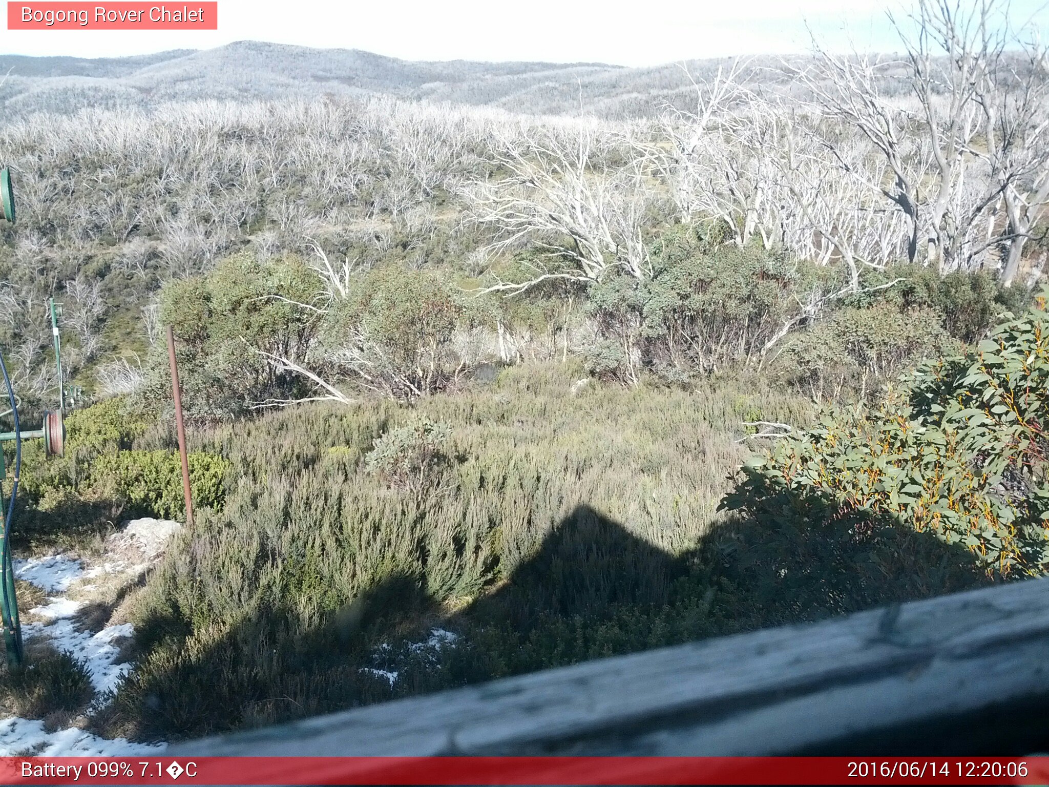 Bogong Web Cam 12:20pm Tuesday 14th of June 2016