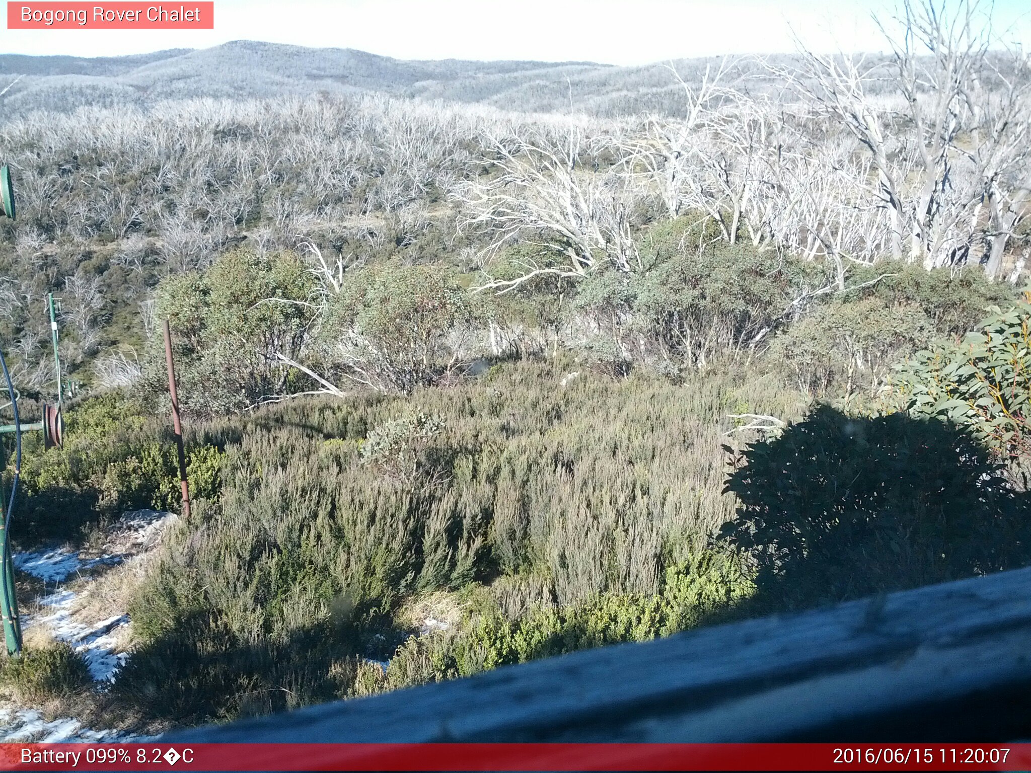 Bogong Web Cam 11:20am Wednesday 15th of June 2016