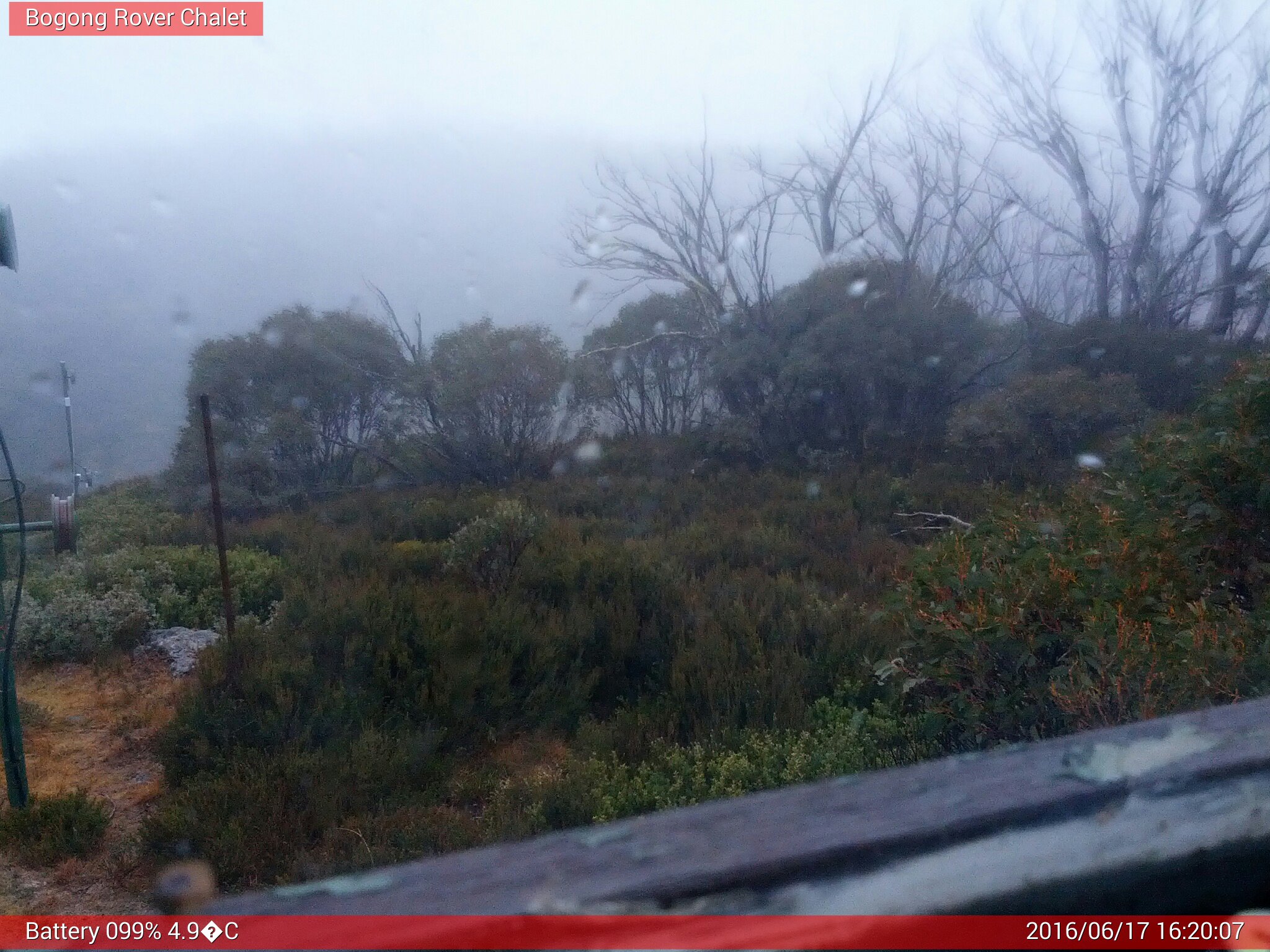 Bogong Web Cam 4:20pm Friday 17th of June 2016