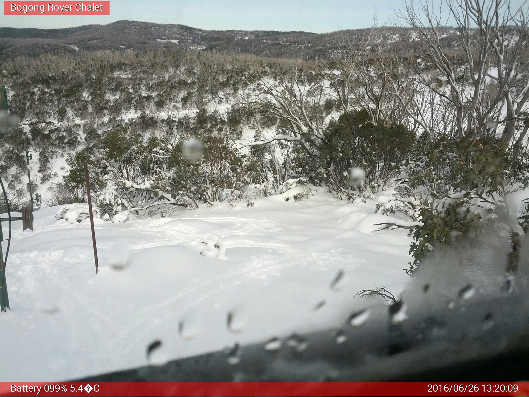 Bogong Web Cam 1:20pm Sunday 26th of June 2016