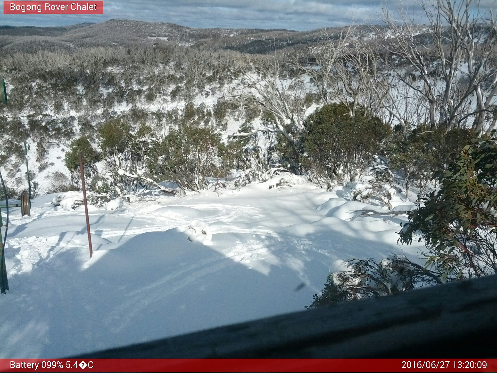 Bogong Web Cam 1:20pm Monday 27th of June 2016