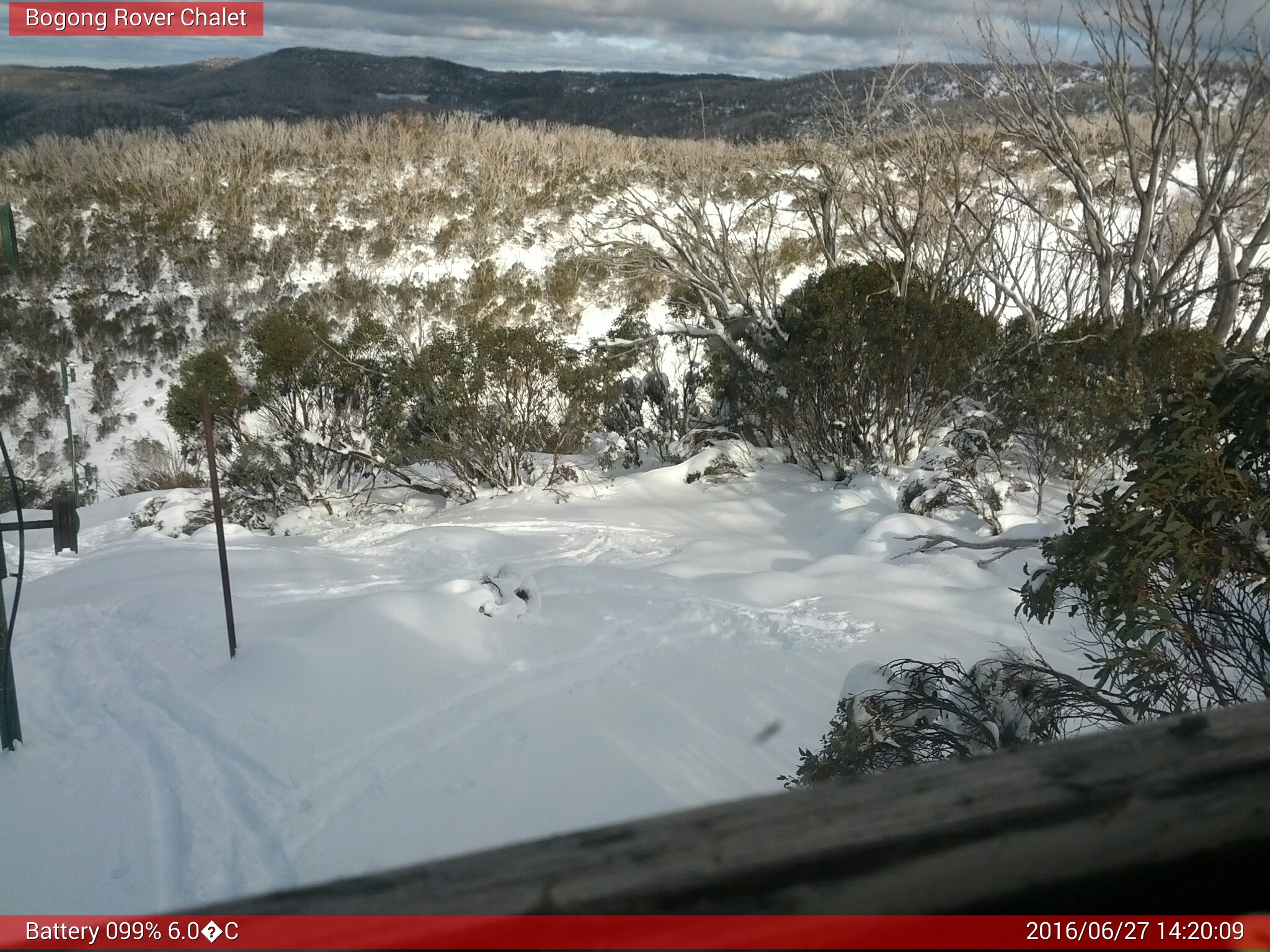 Bogong Web Cam 2:20pm Monday 27th of June 2016