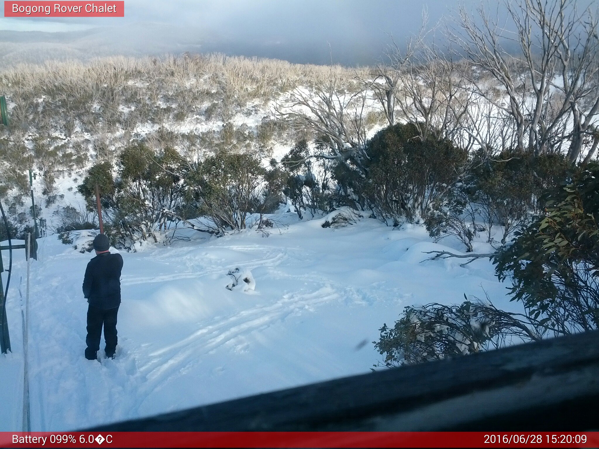 Bogong Web Cam 3:20pm Tuesday 28th of June 2016