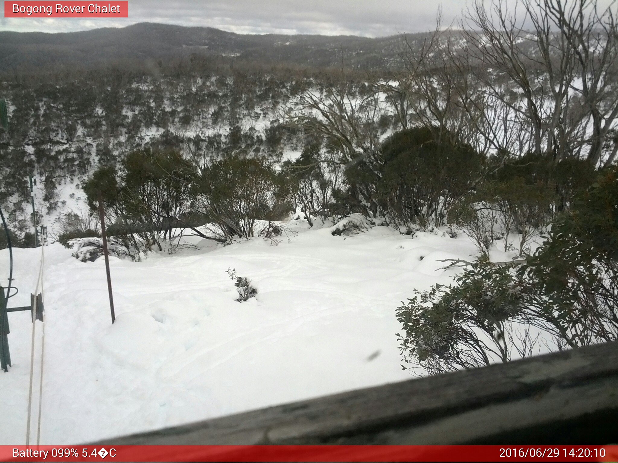 Bogong Web Cam 2:20pm Wednesday 29th of June 2016