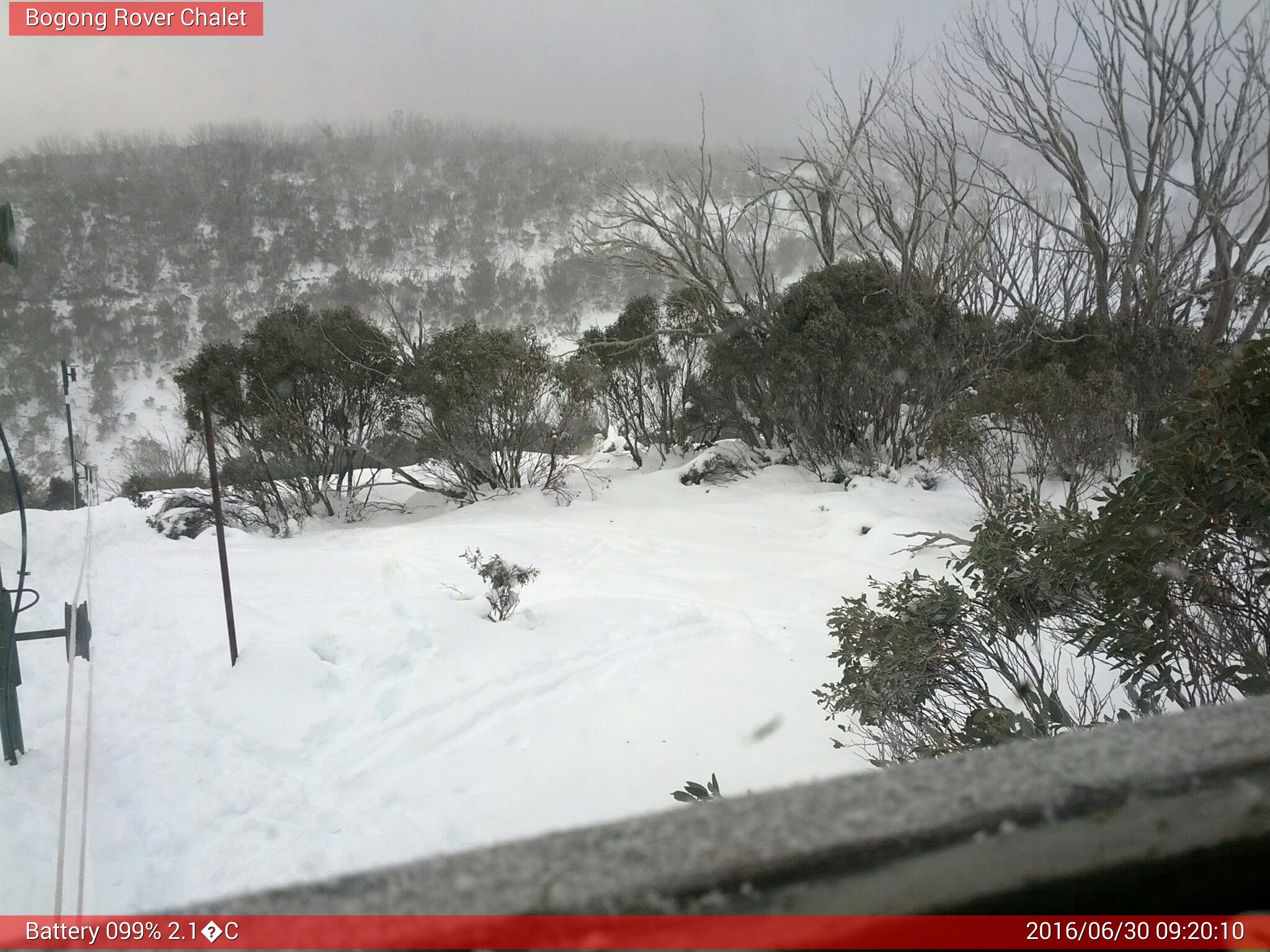 Bogong Web Cam 9:20am Thursday 30th of June 2016