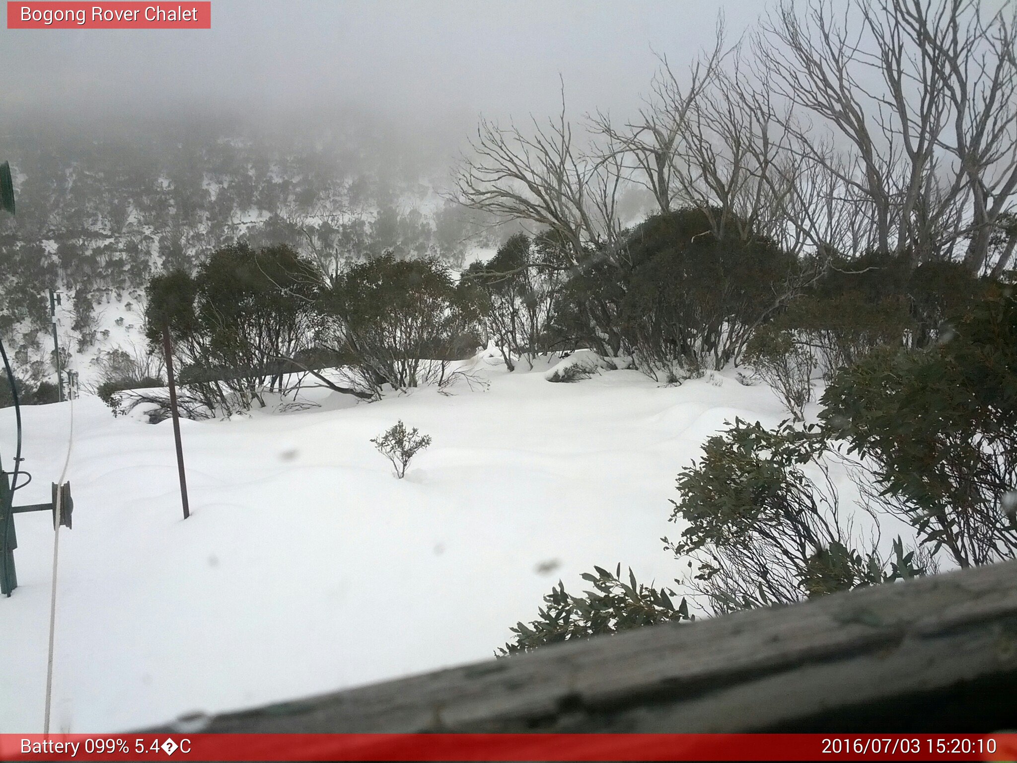 Bogong Web Cam 3:20pm Sunday 3rd of July 2016