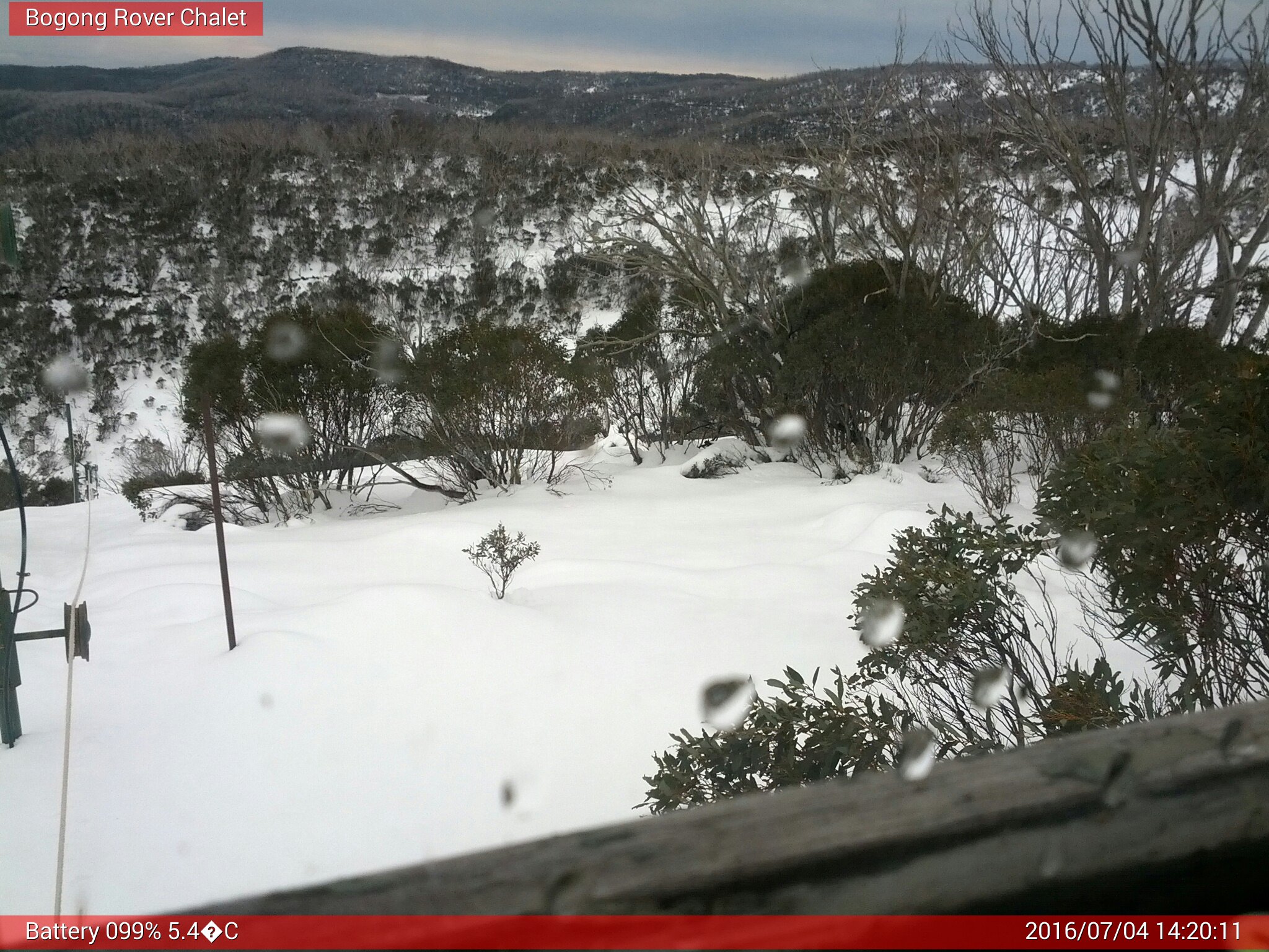 Bogong Web Cam 2:20pm Monday 4th of July 2016