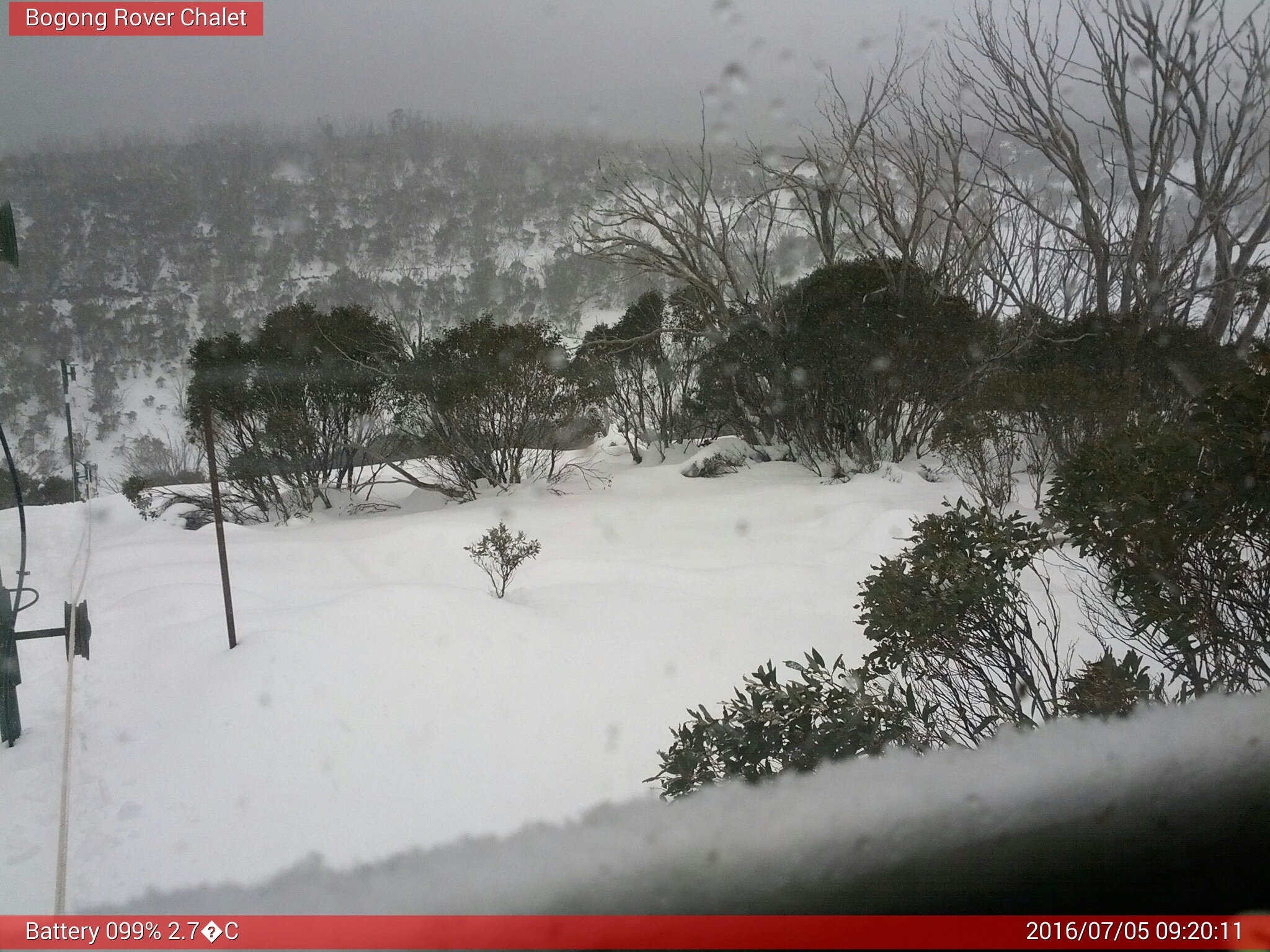 Bogong Web Cam 9:20am Tuesday 5th of July 2016