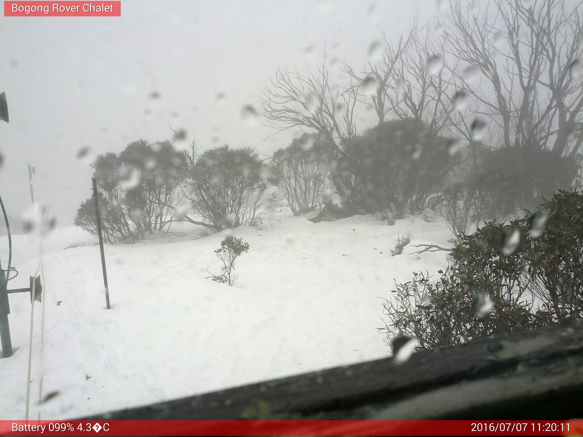 Bogong Web Cam 11:20am Thursday 7th of July 2016