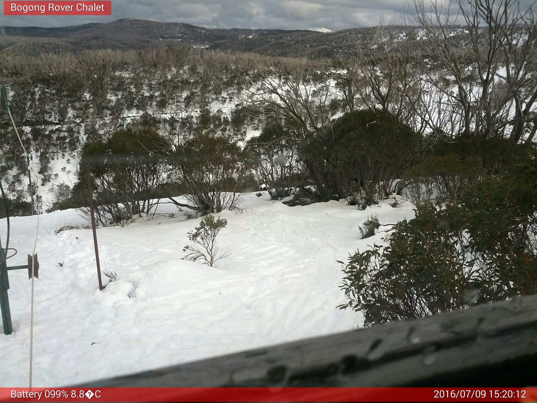 Bogong Web Cam 3:20pm Saturday 9th of July 2016