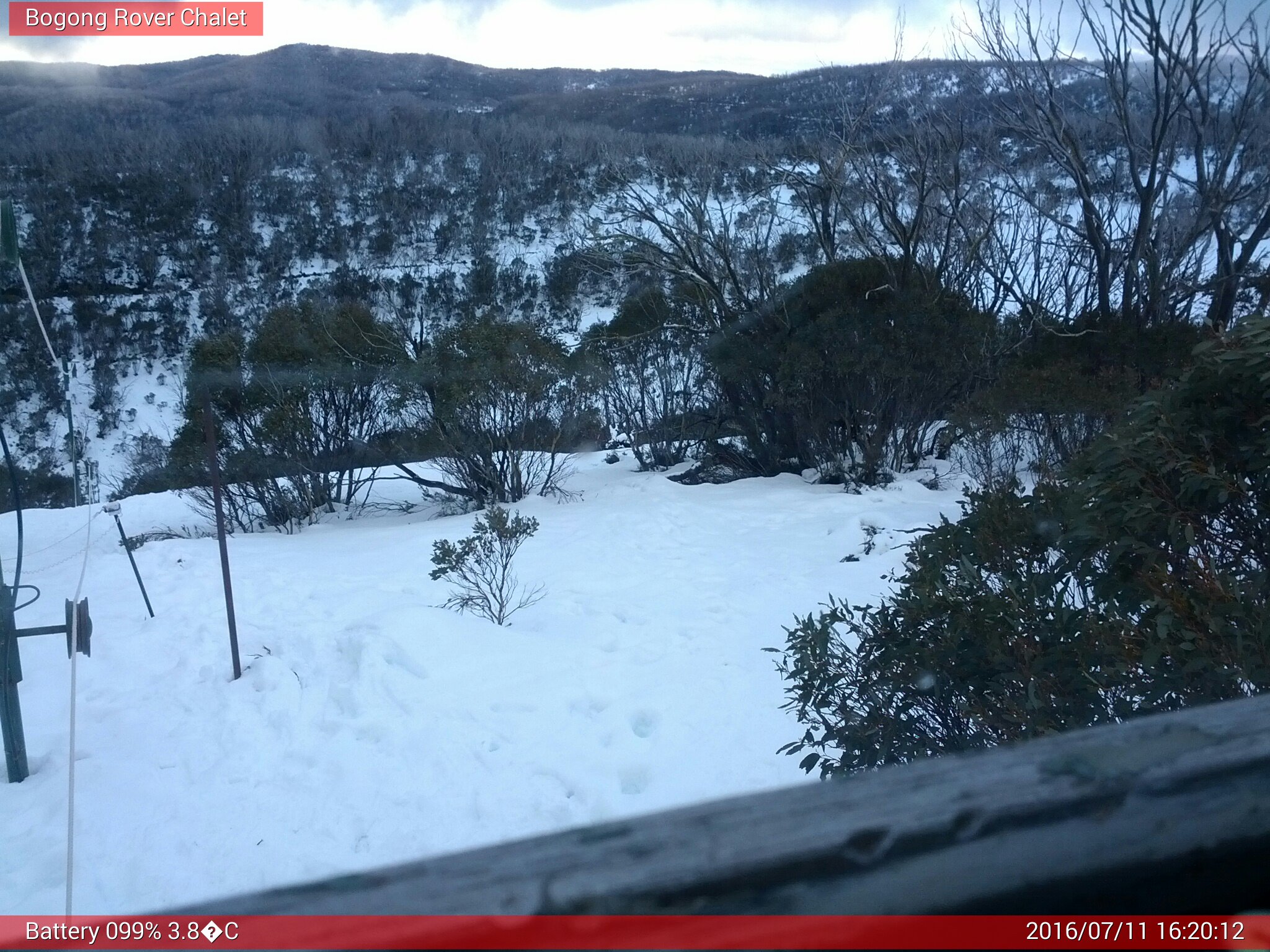 Bogong Web Cam 4:20pm Monday 11th of July 2016