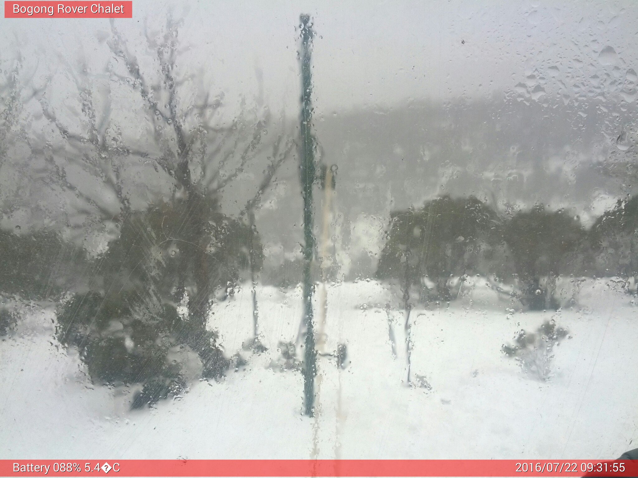 Bogong Web Cam 9:31am Friday 22nd of July 2016