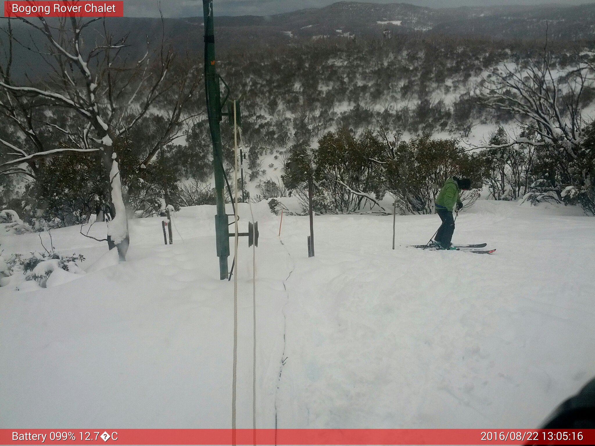 Bogong Web Cam 1:05pm Monday 22nd of August 2016