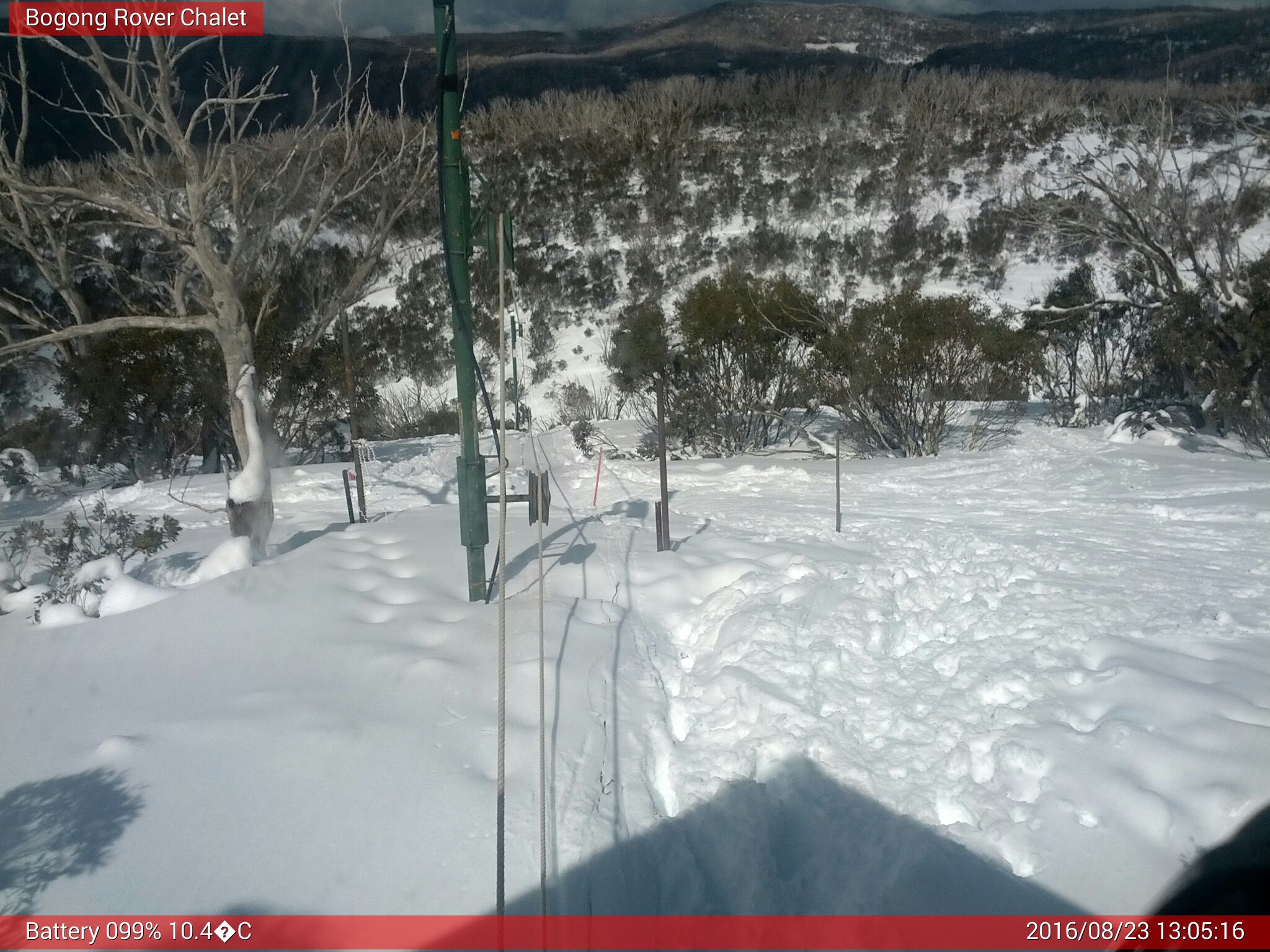 Bogong Web Cam 1:05pm Tuesday 23rd of August 2016