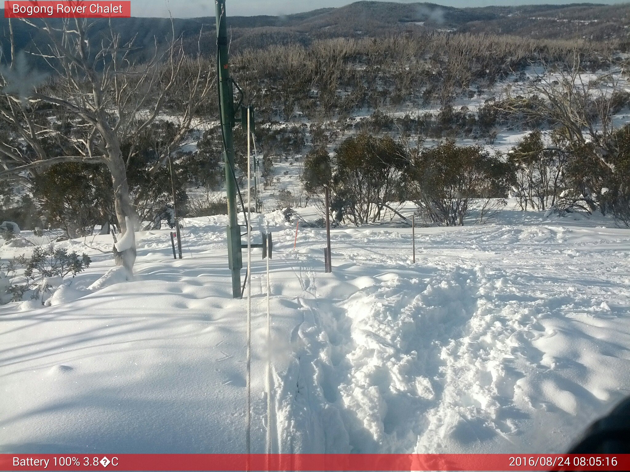 Bogong Web Cam 8:05am Wednesday 24th of August 2016