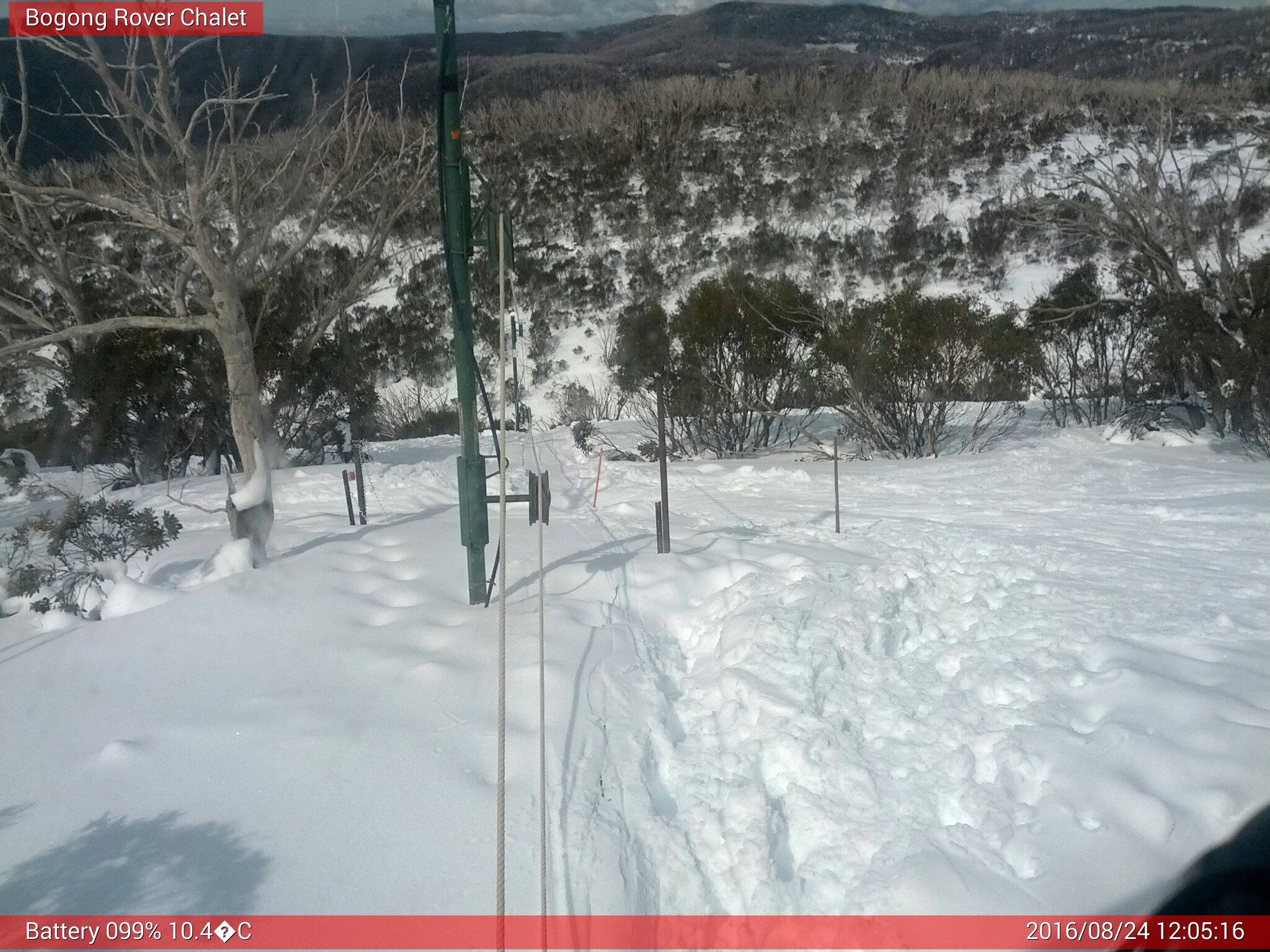 Bogong Web Cam 12:05pm Wednesday 24th of August 2016