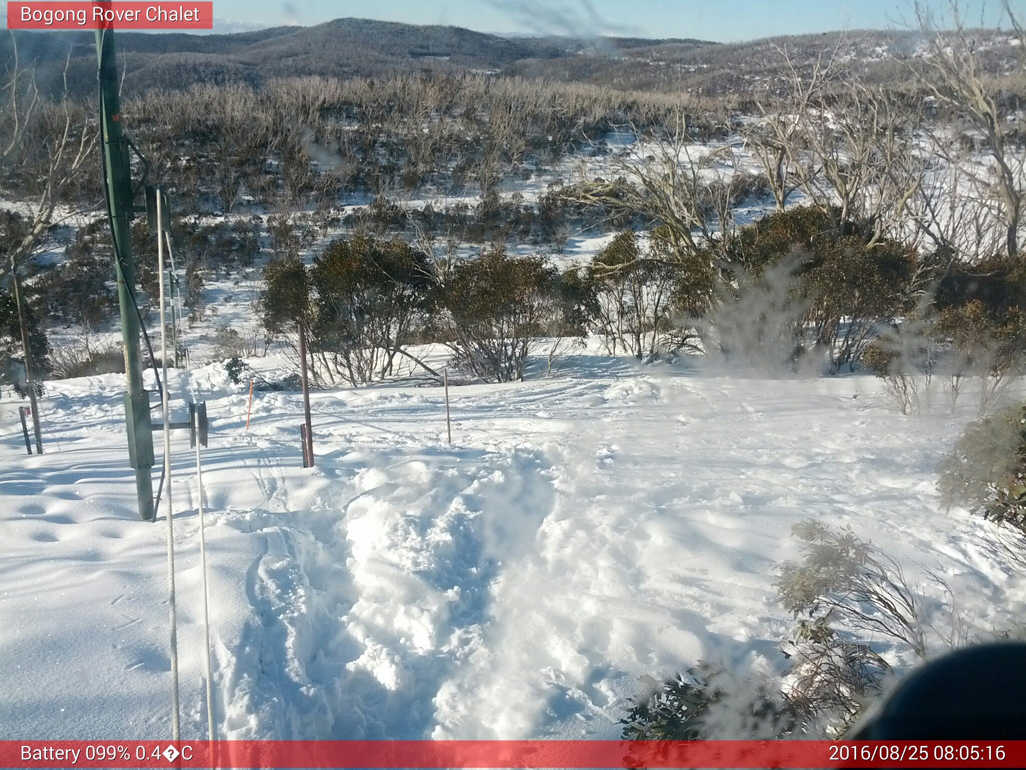 Bogong Web Cam 8:05am Thursday 25th of August 2016