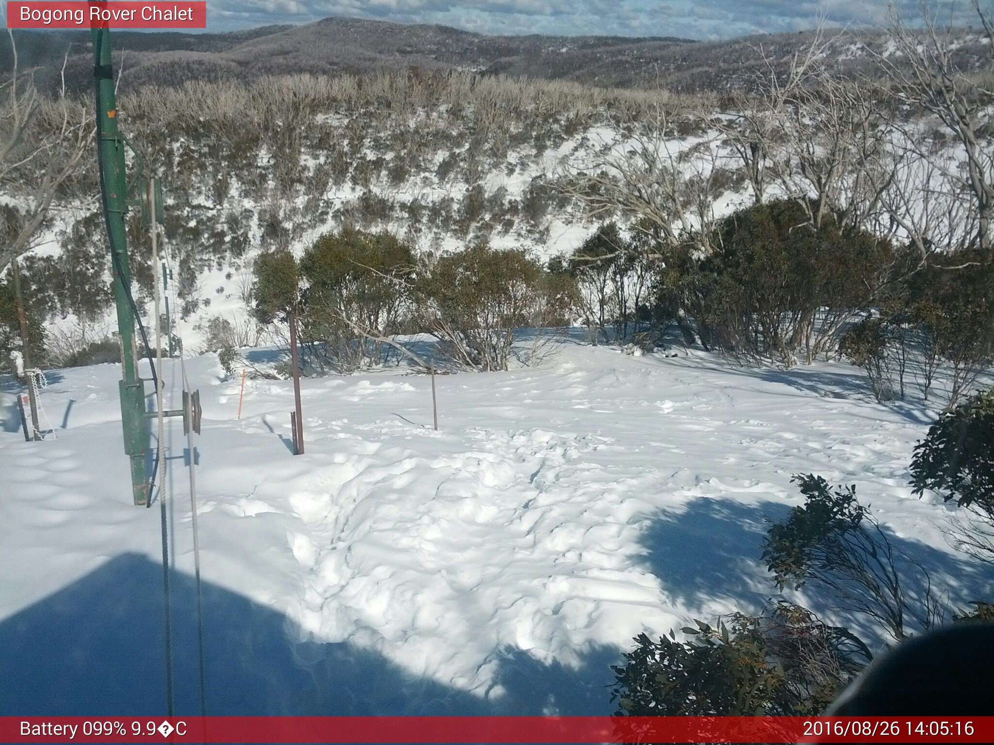 Bogong Web Cam 2:05pm Friday 26th of August 2016