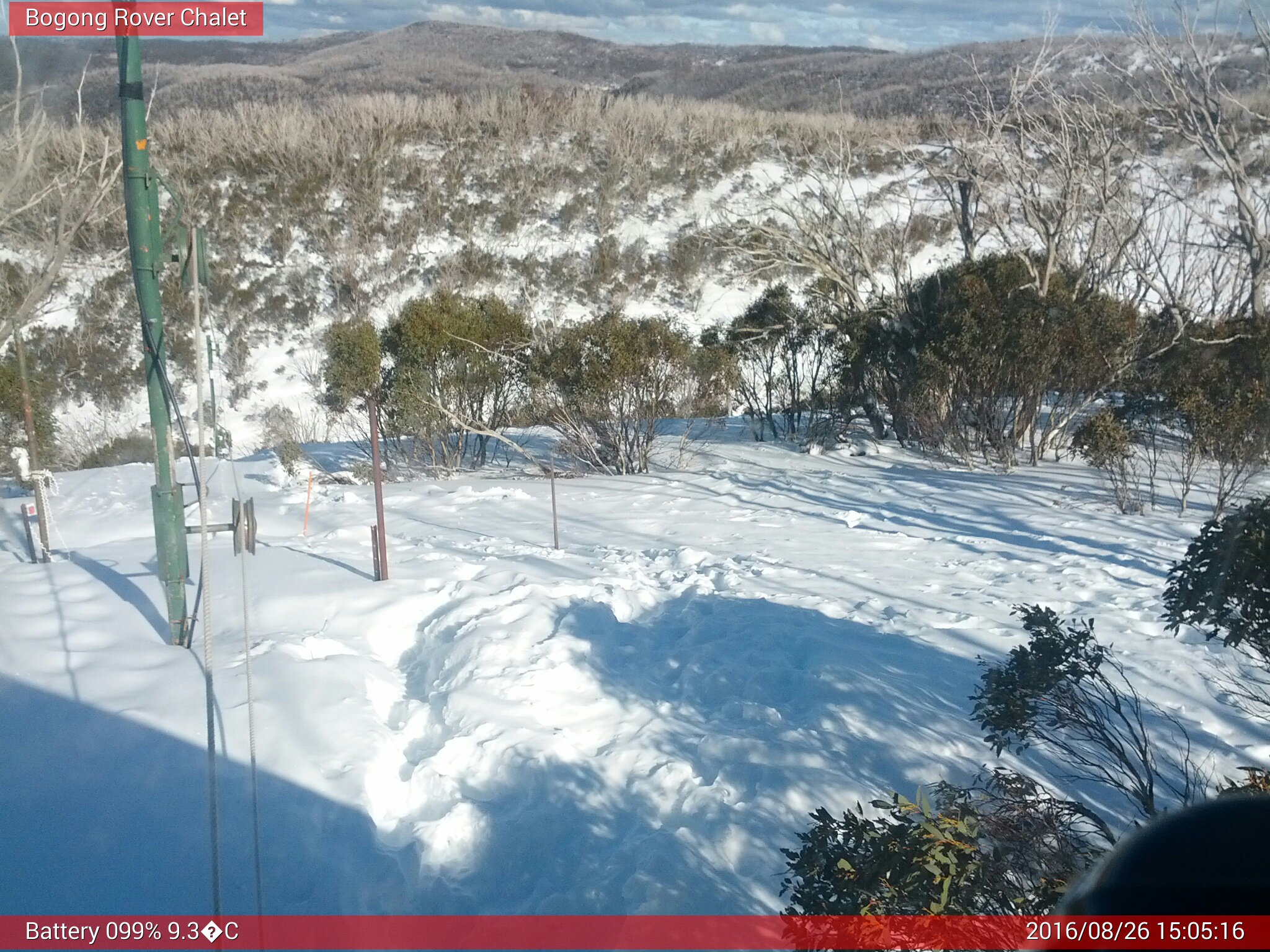 Bogong Web Cam 3:05pm Friday 26th of August 2016