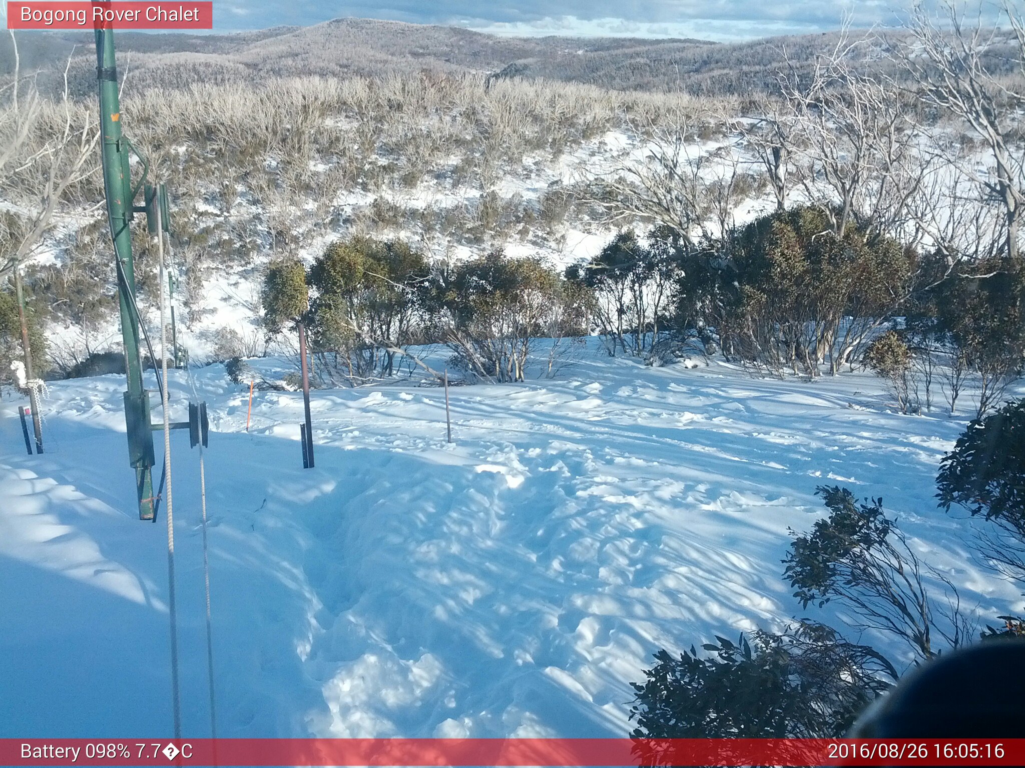 Bogong Web Cam 4:05pm Friday 26th of August 2016