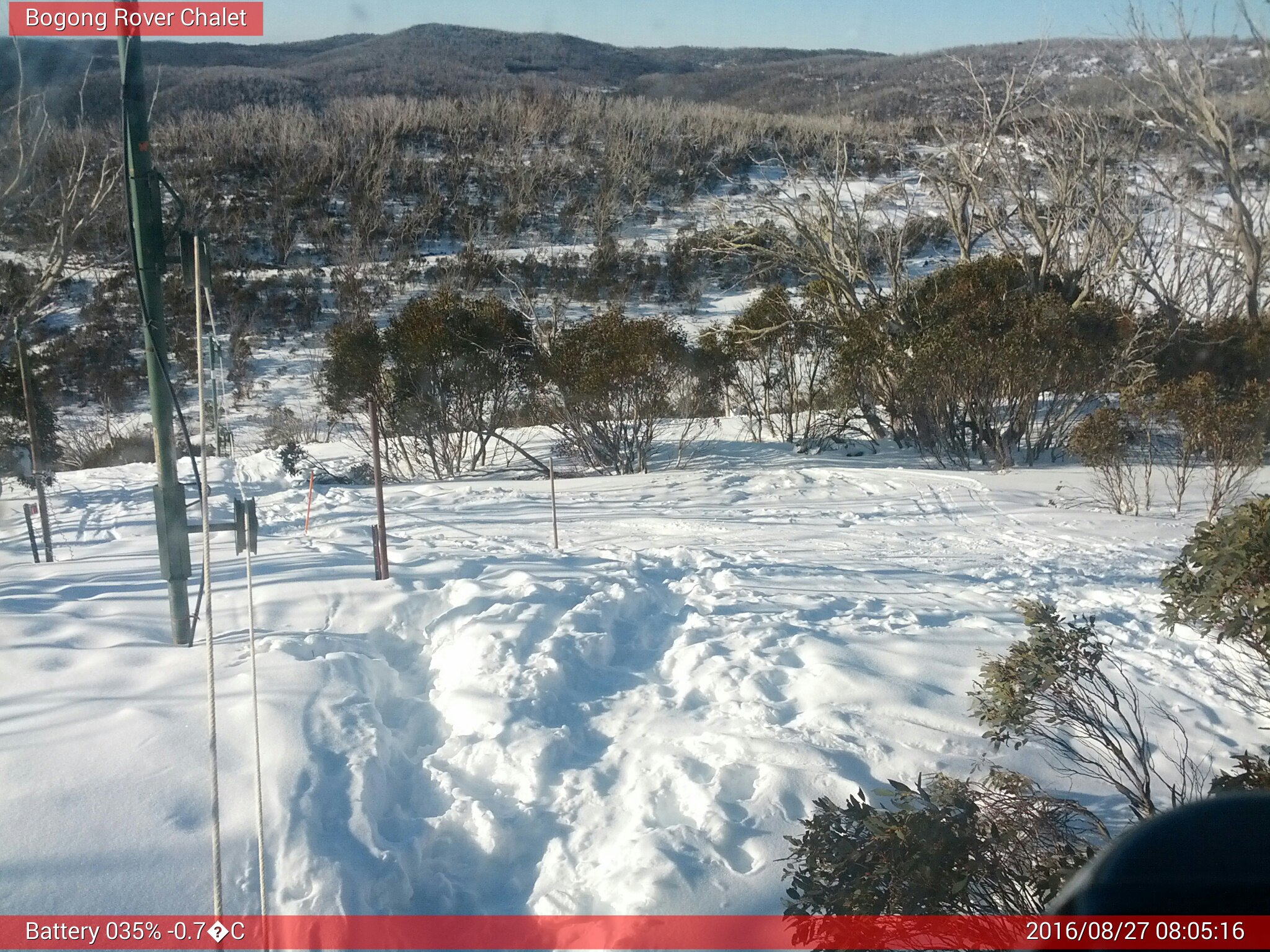 Bogong Web Cam 8:05am Saturday 27th of August 2016