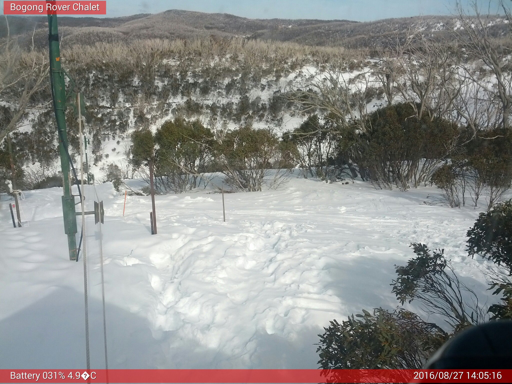 Bogong Web Cam 2:05pm Saturday 27th of August 2016