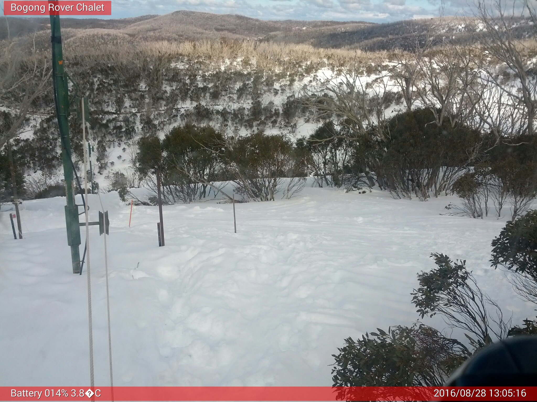 Bogong Web Cam 1:05pm Sunday 28th of August 2016