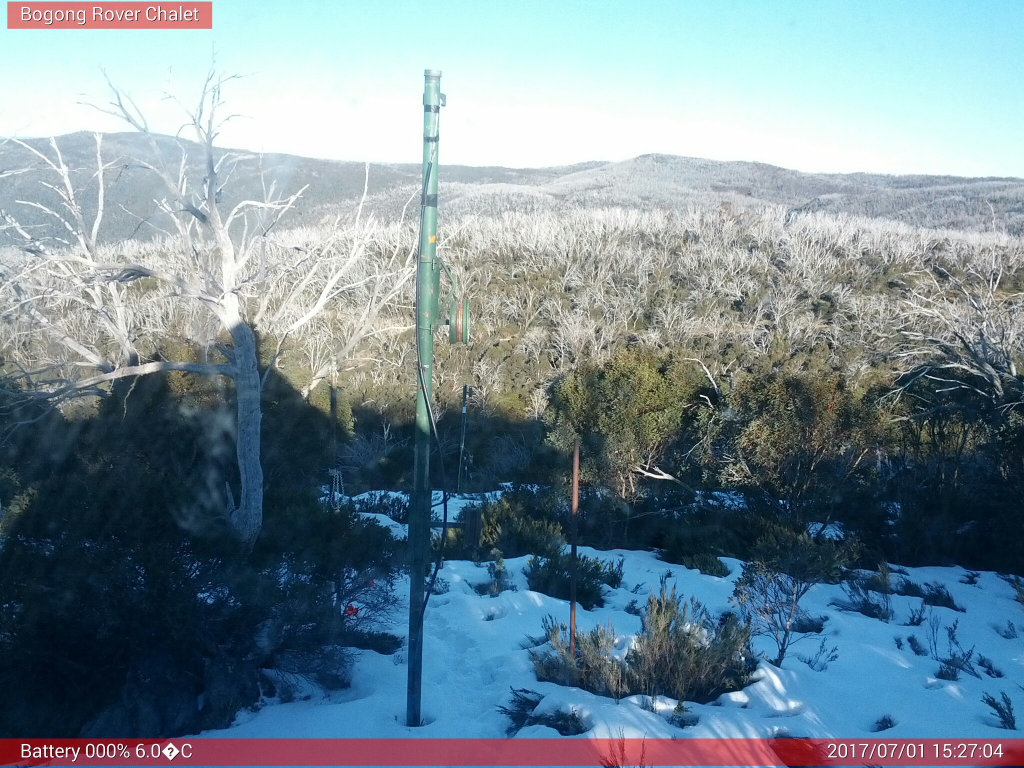 Bogong Web Cam 3:27pm Saturday 1st of July 2017