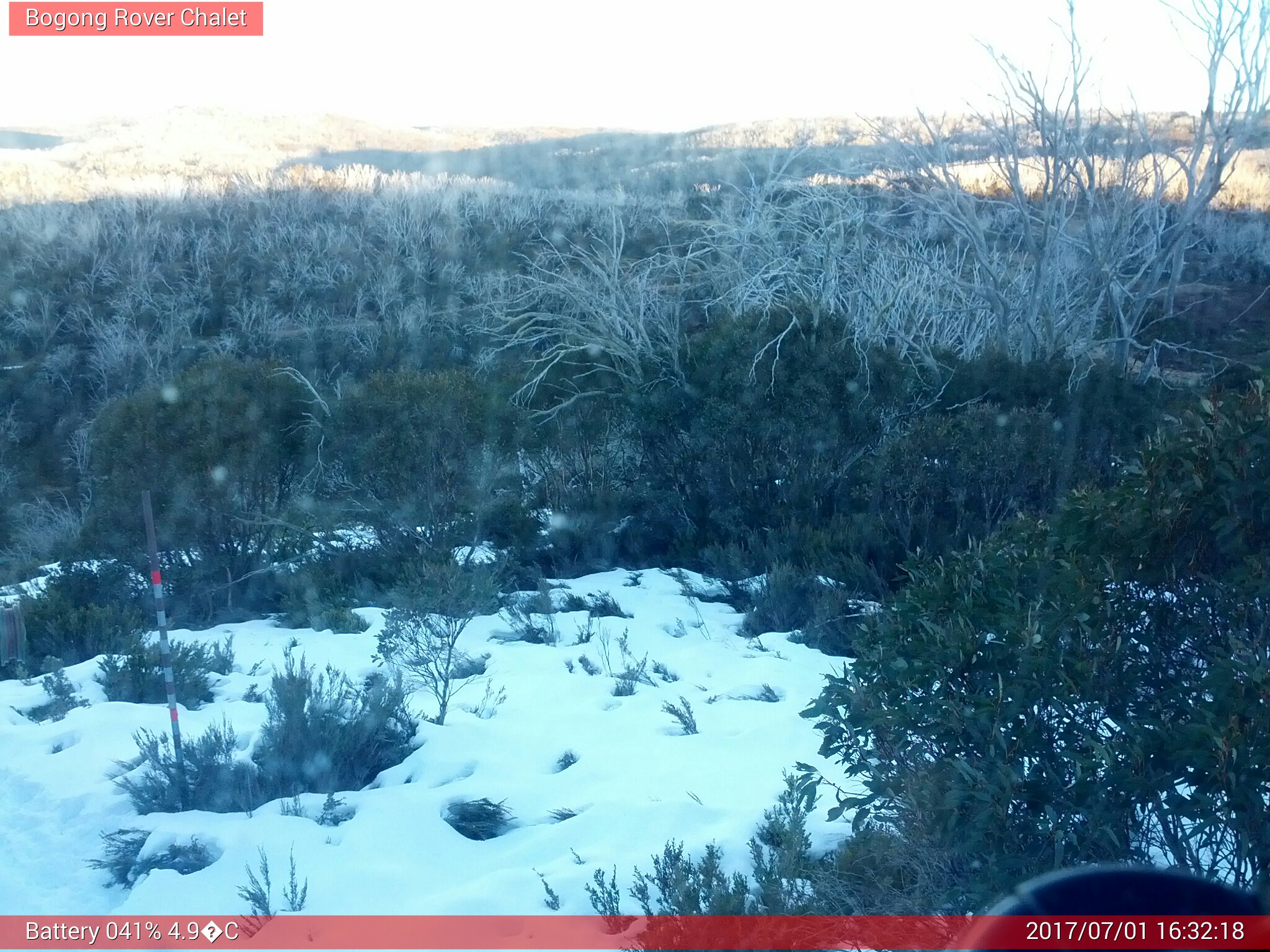 Bogong Web Cam 4:32pm Saturday 1st of July 2017