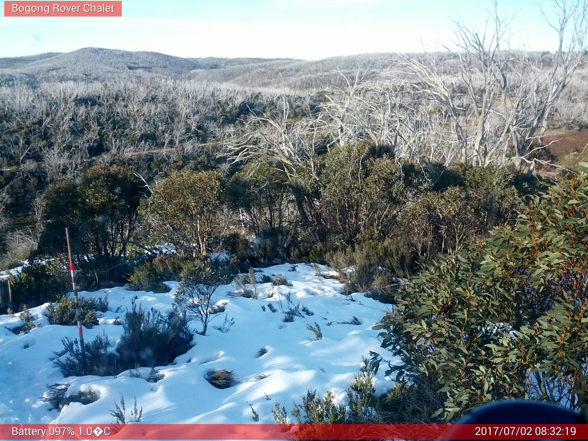 Bogong Web Cam 8:32am Sunday 2nd of July 2017