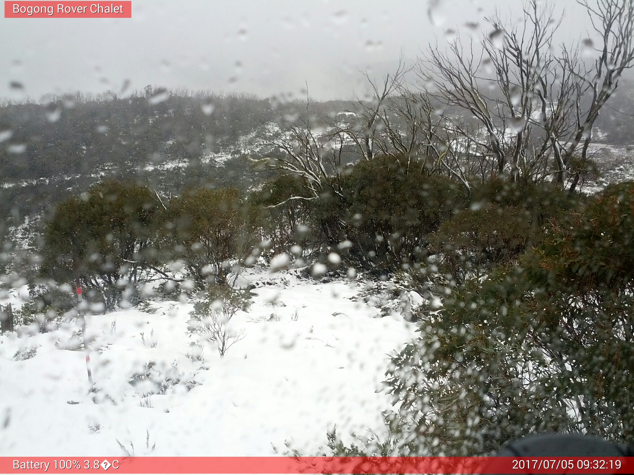 Bogong Web Cam 9:32am Wednesday 5th of July 2017