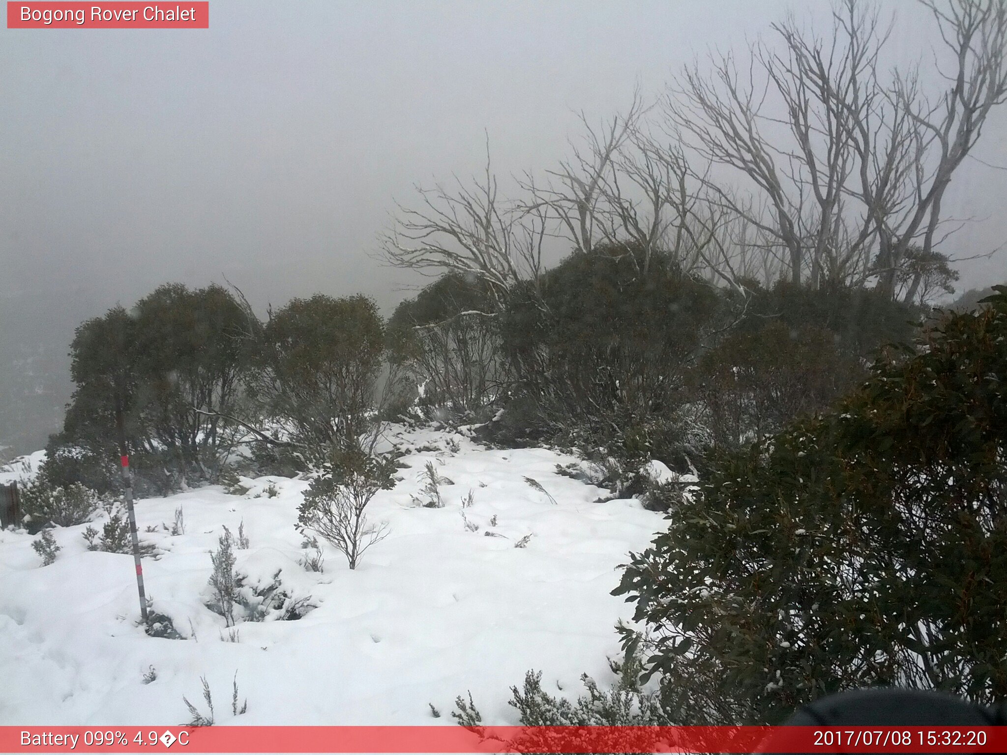 Bogong Web Cam 3:32pm Saturday 8th of July 2017