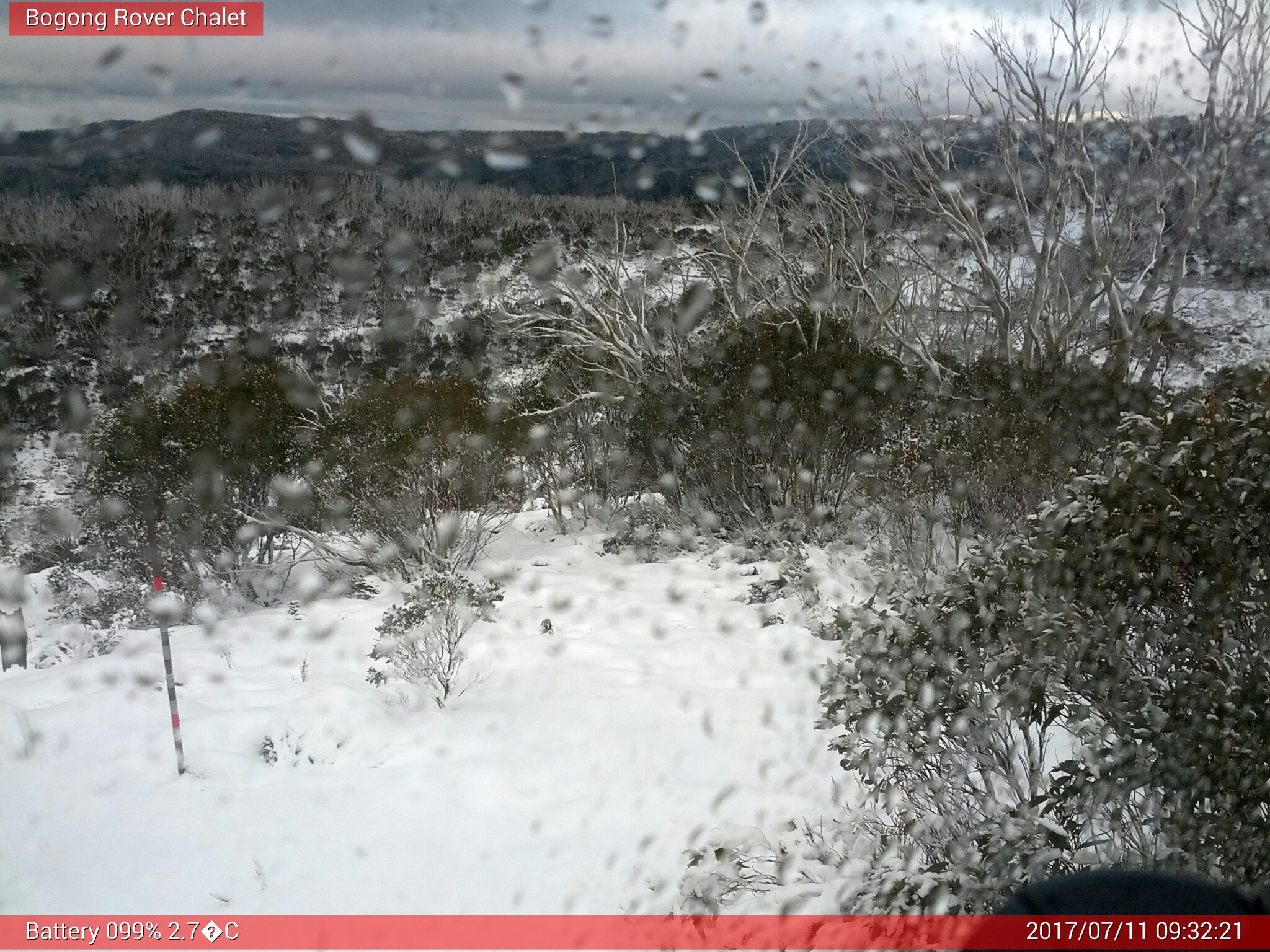 Bogong Web Cam 9:32am Tuesday 11th of July 2017