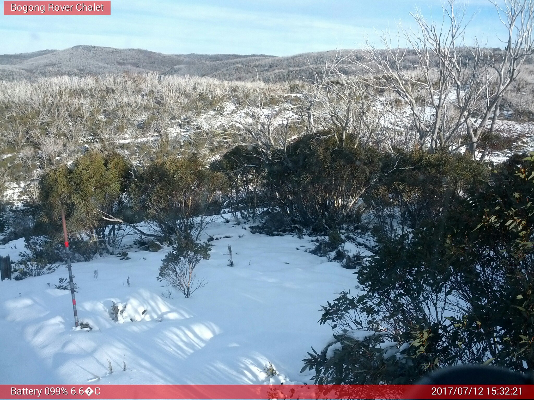 Bogong Web Cam 3:32pm Wednesday 12th of July 2017